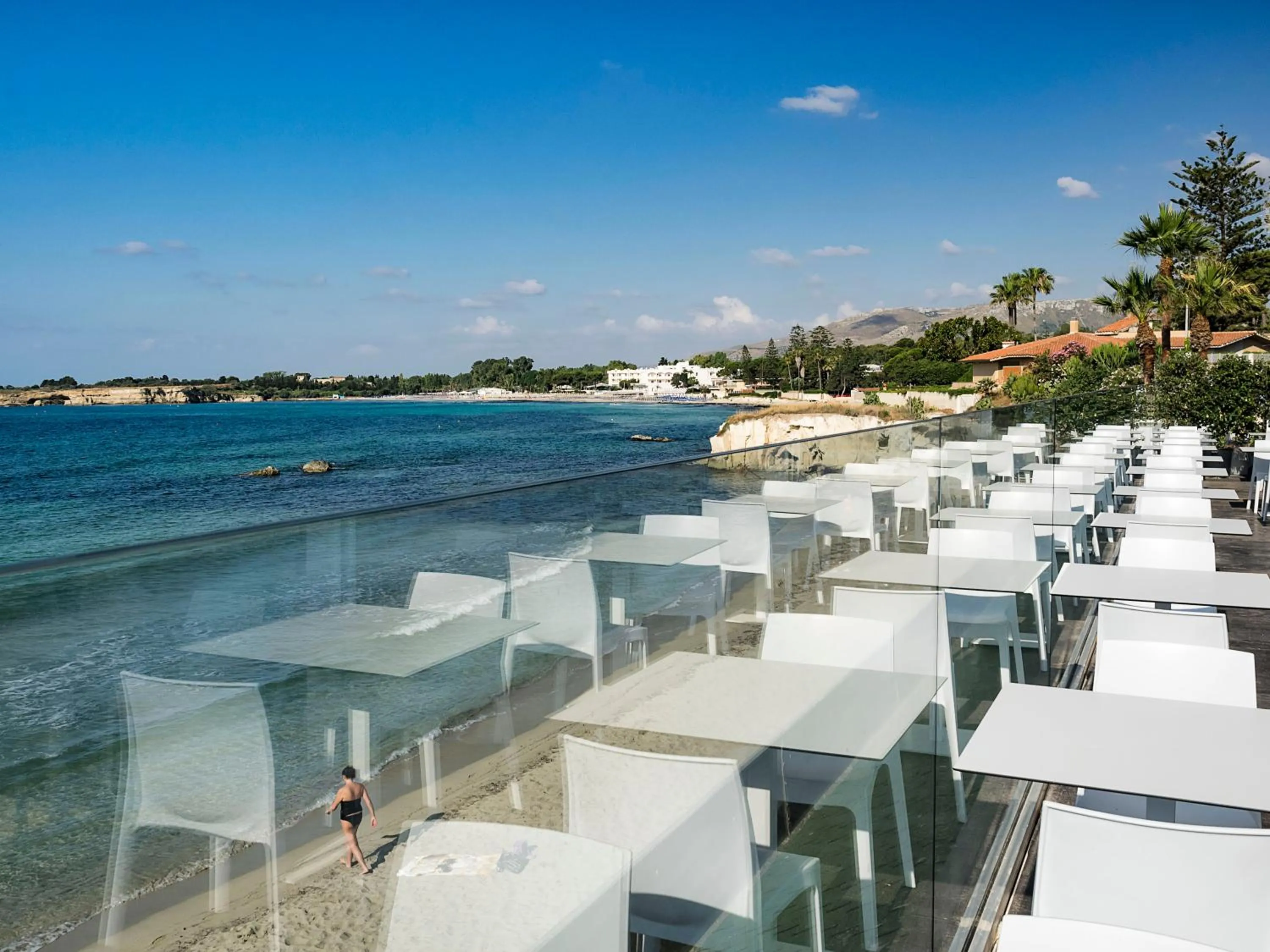 Restaurant/places to eat in White Bay