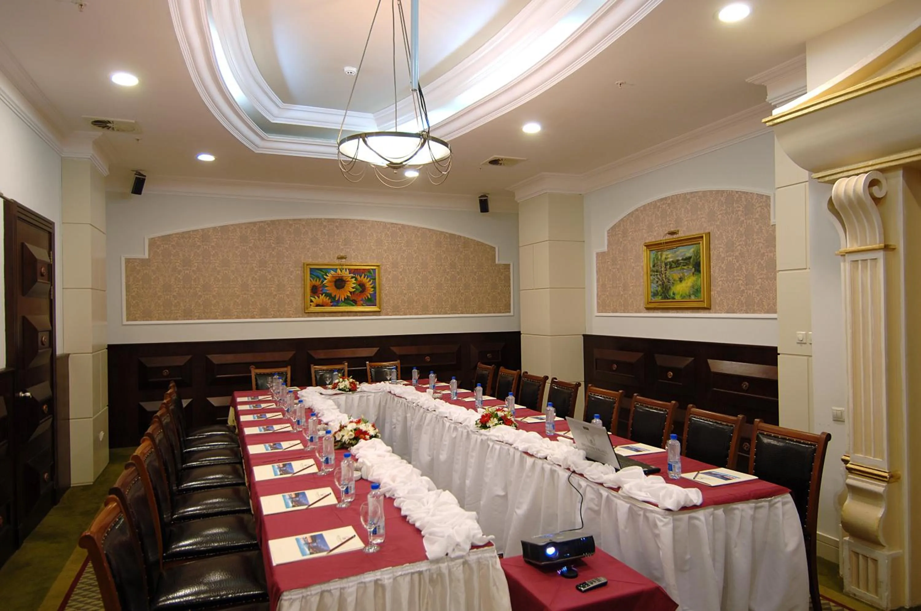 Business facilities in Delphin Diva Premiere