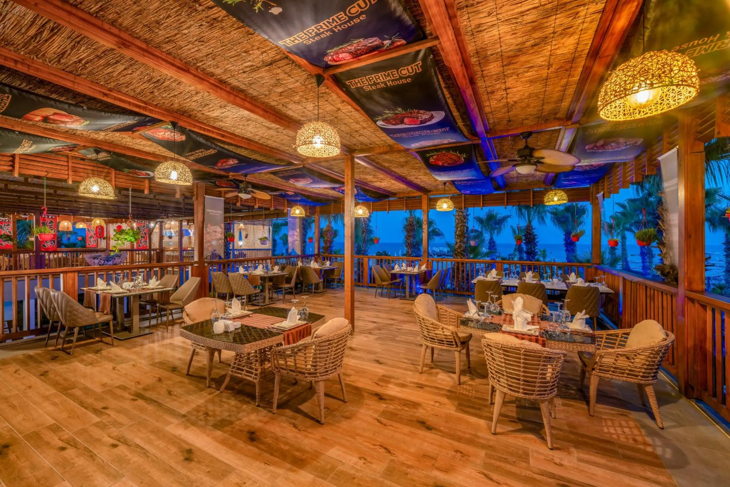 Restaurant/places to eat in Delphin Diva Premiere