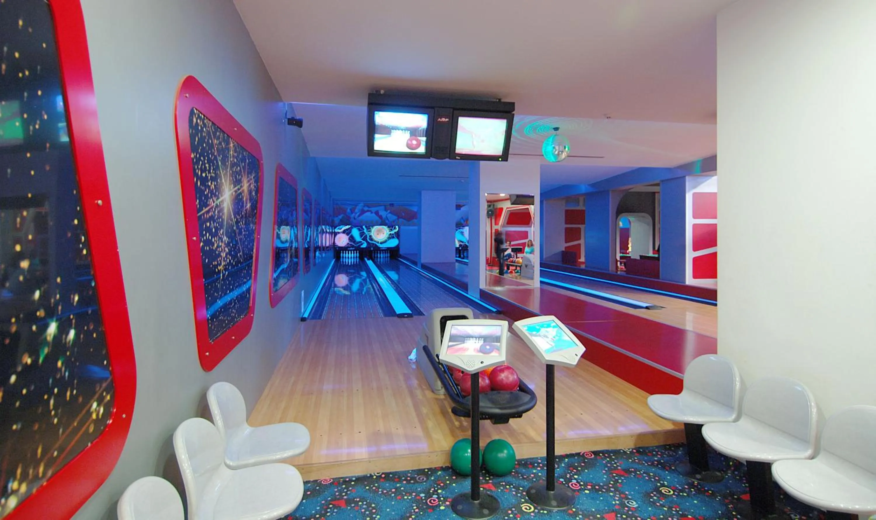 Game Room in Delphin Diva Premiere