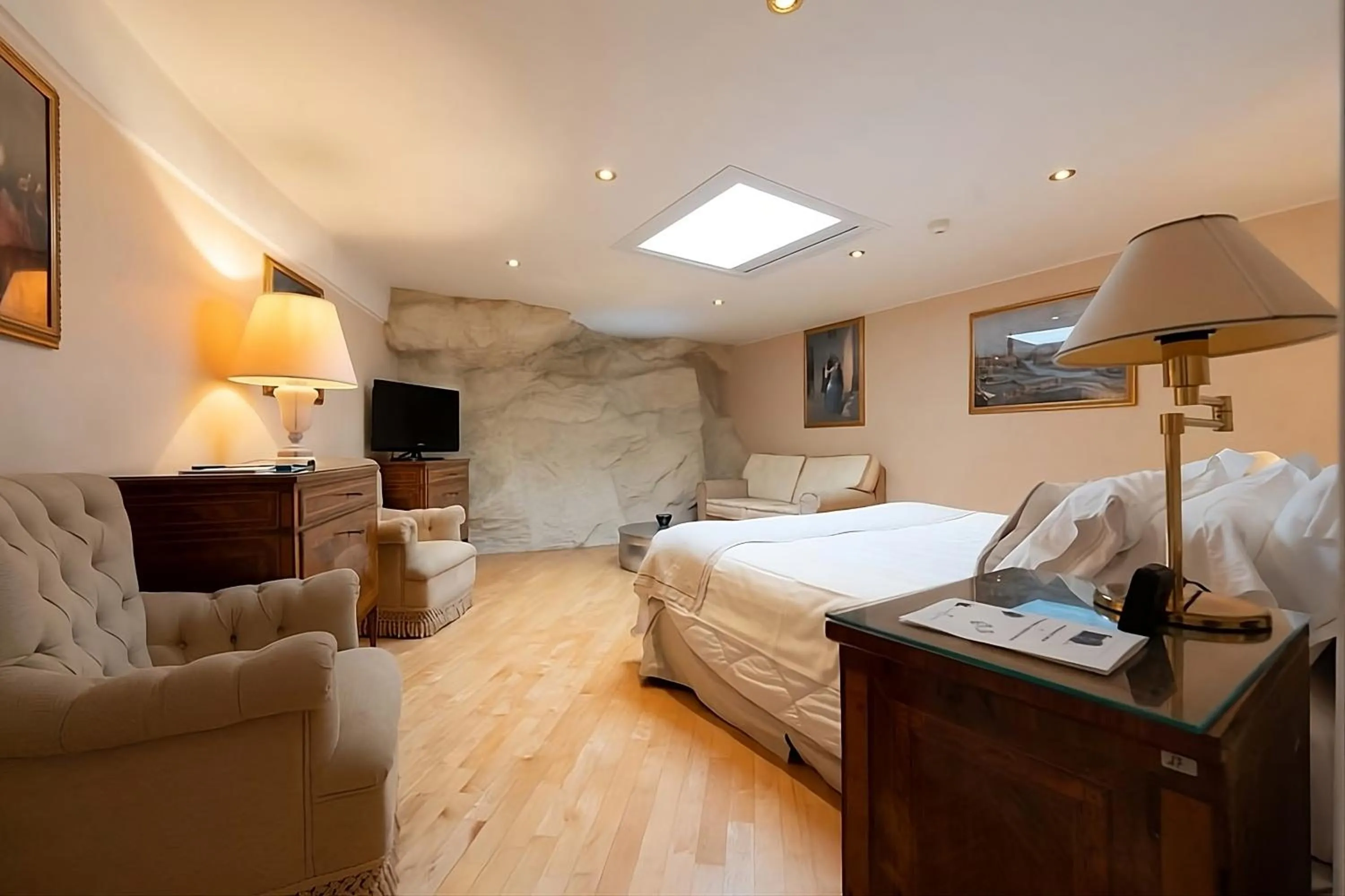 Bed in Grand Hotel Del Mare Resort & Spa