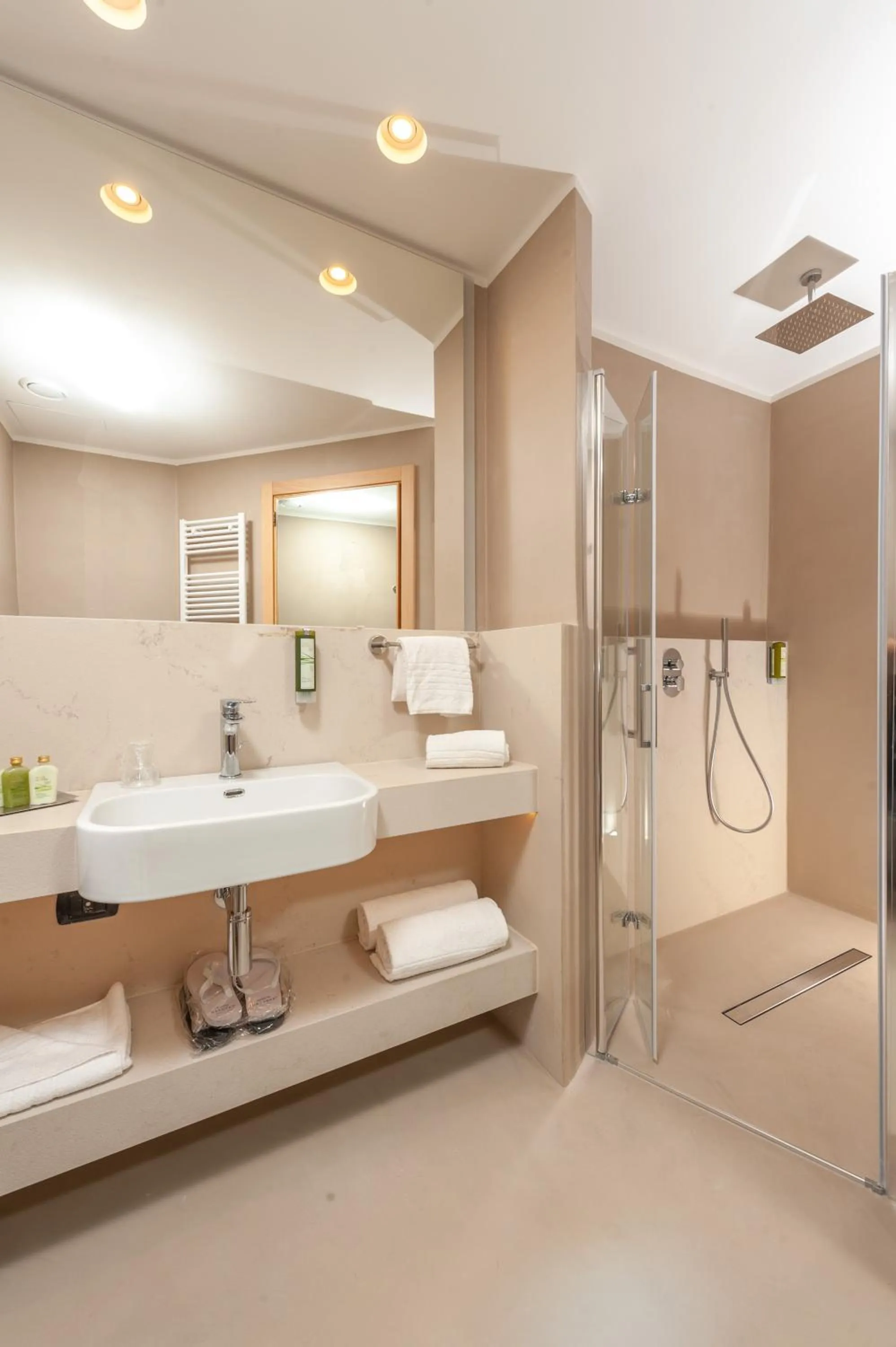 Bathroom in Acaya Golf Resort & Spa