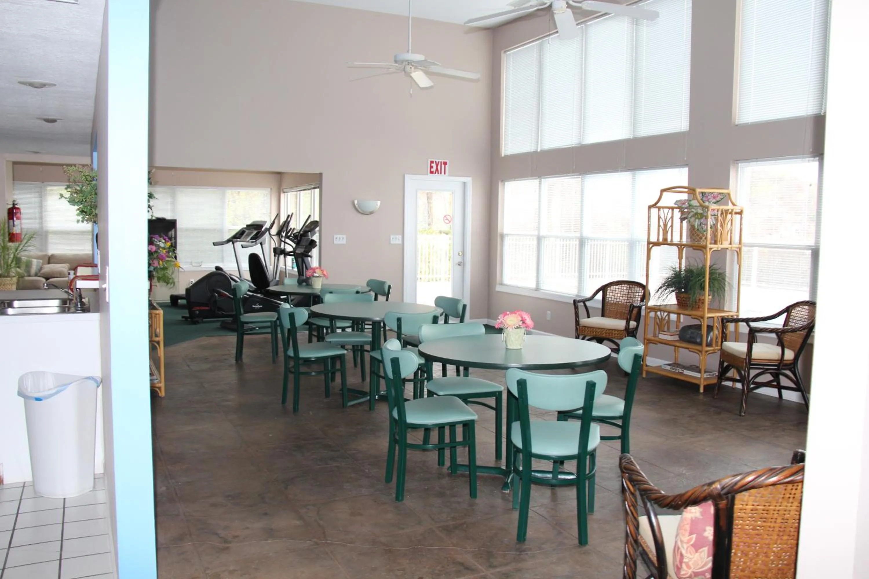 Communal lounge/ TV room in Lake Ozarks Get Away