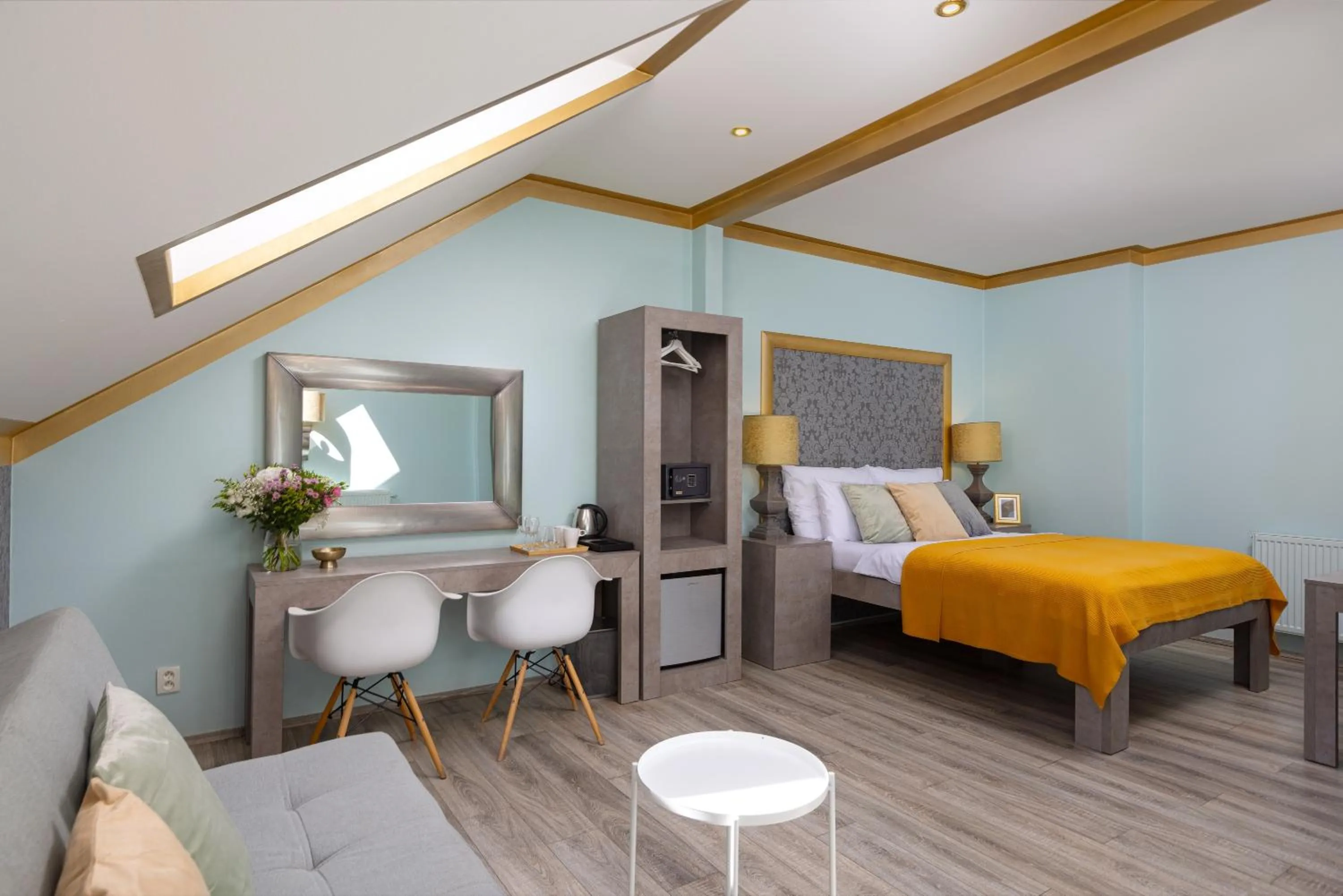 Photo of the whole room, Bed in Salvatore Prague Rooms