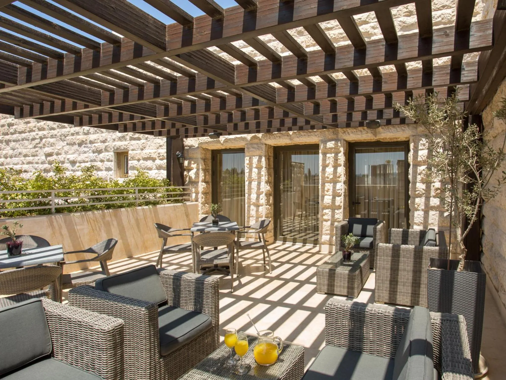 Patio in Dan Panorama Jerusalem Hotel