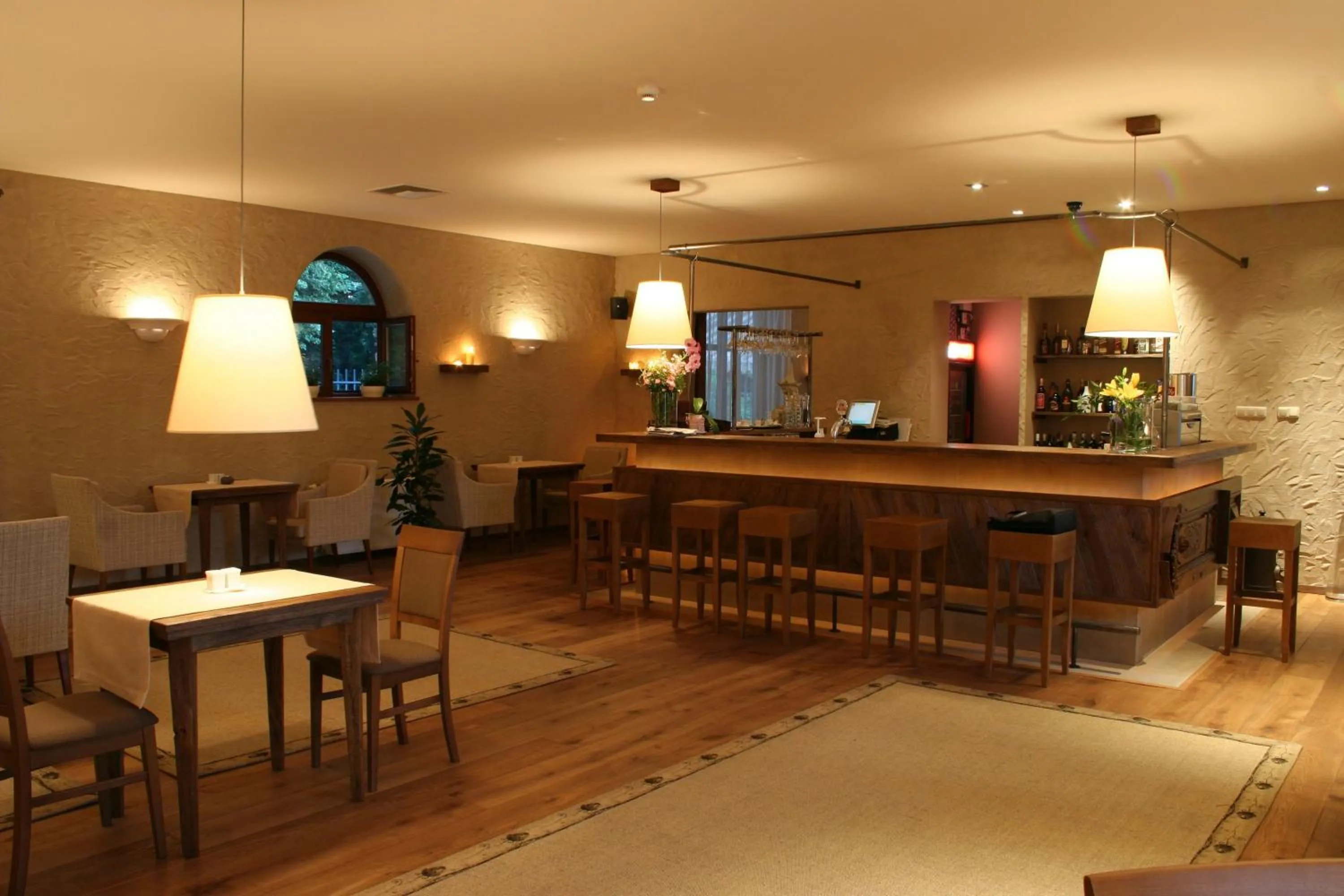 Restaurant/places to eat in Park Hotel & Fitness Club Rzeszów