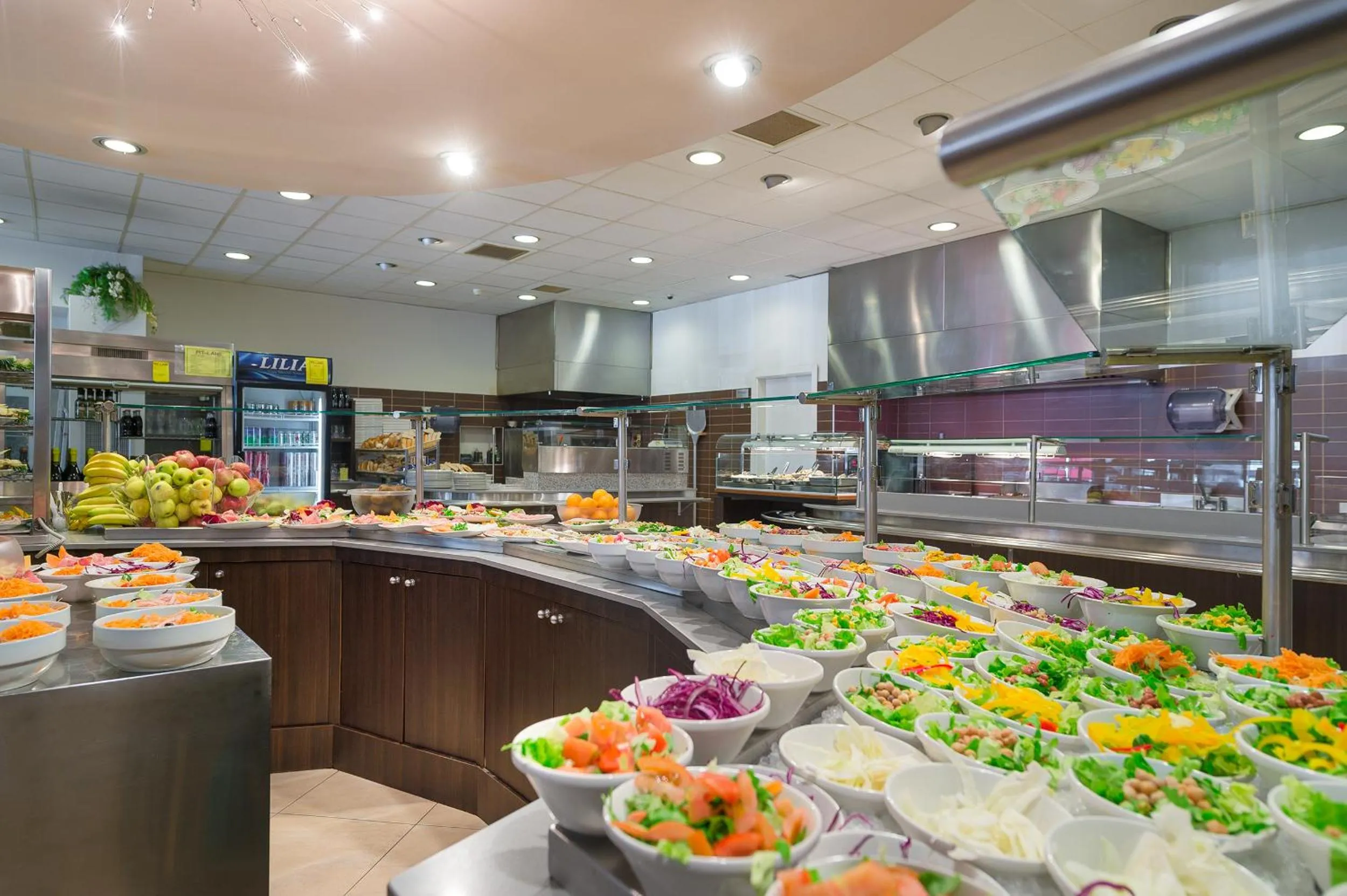 Restaurant/places to eat in Hotel Maranello Village