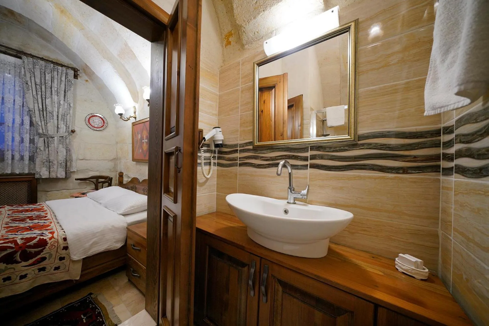 Bed in Ürgüp Inn Cave Hotel