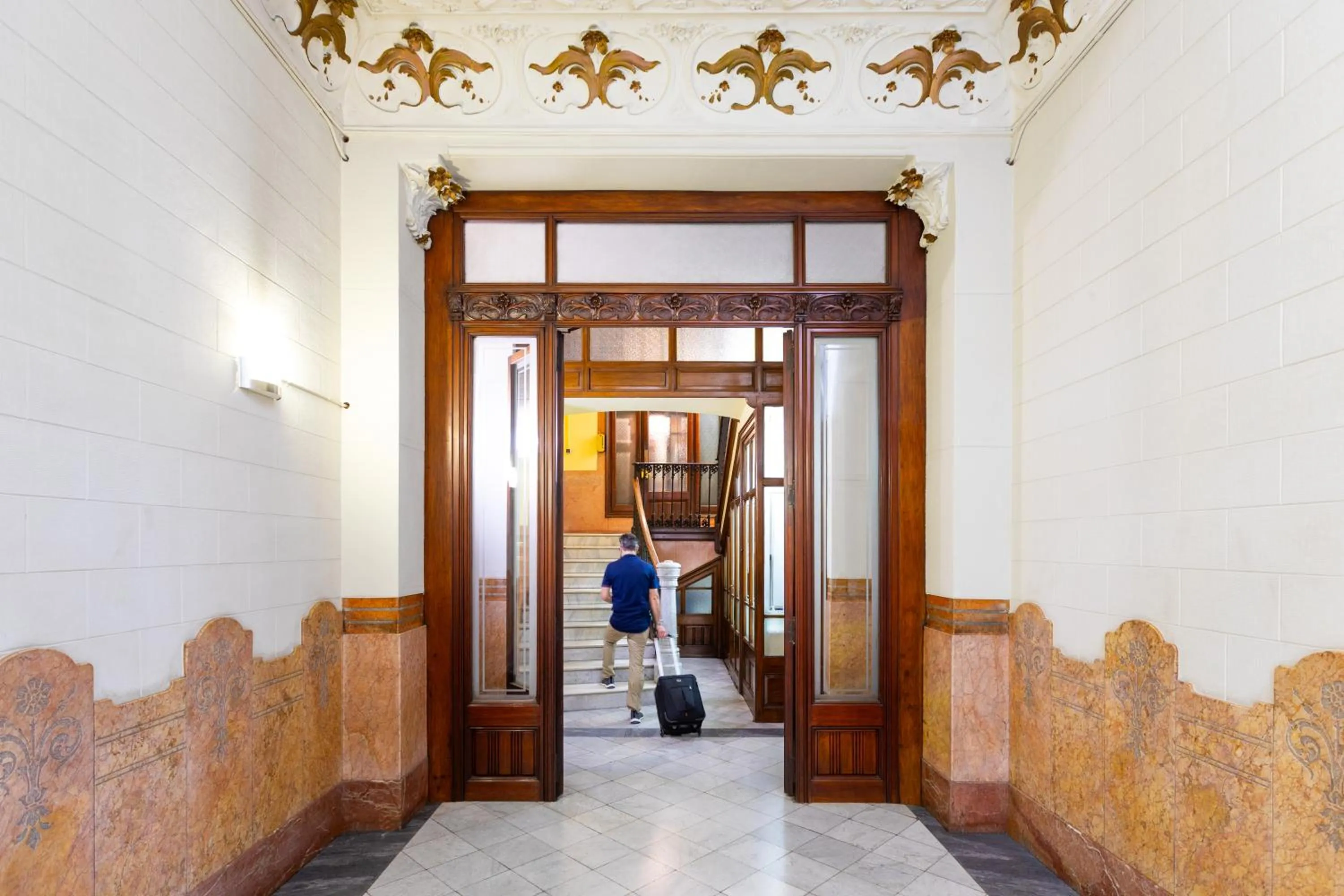 Facade/entrance in Mayerling Schumann Barcelona