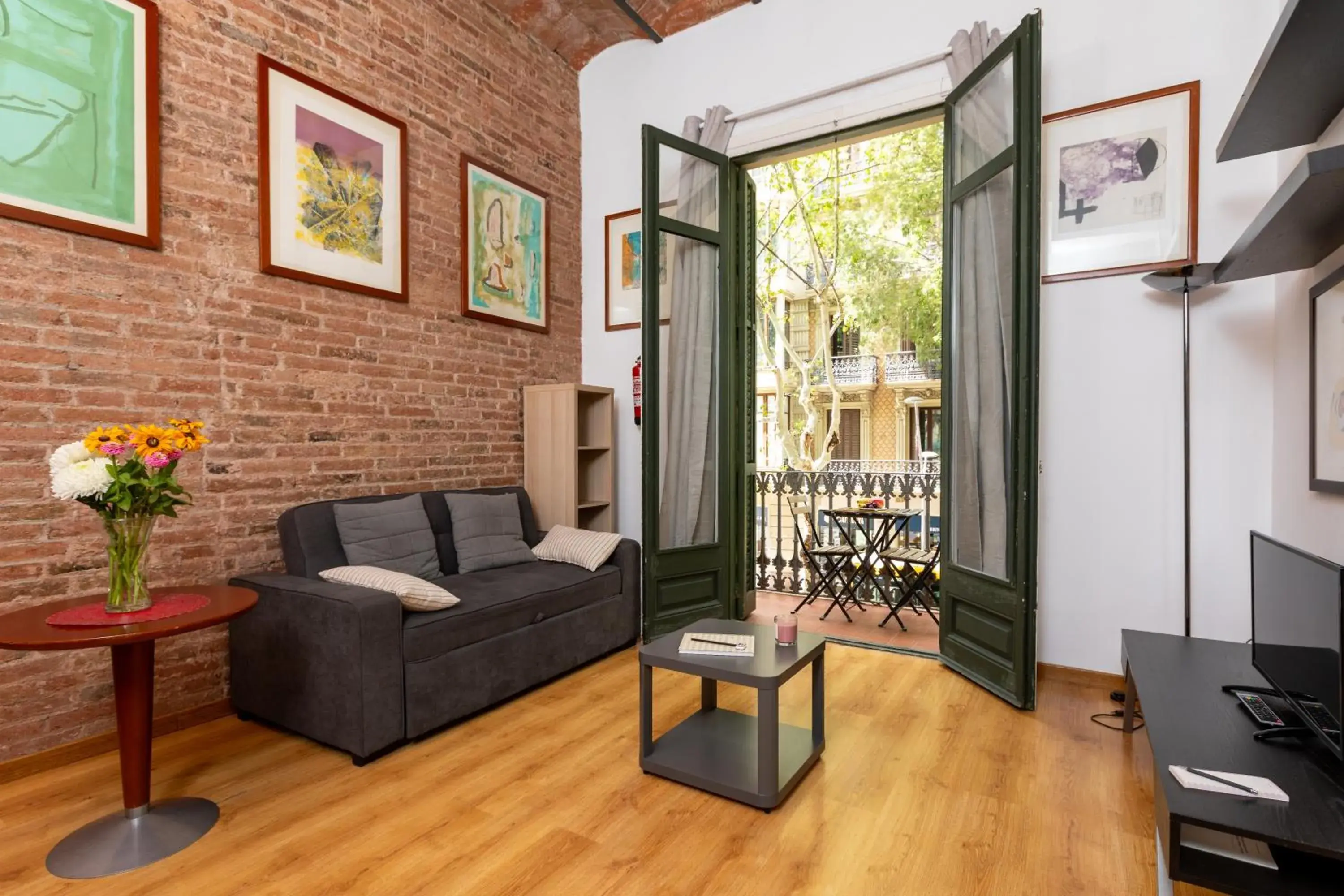 Studio in Mayerling Schumann Barcelona Studio in Mayerling Schumann Barcelona