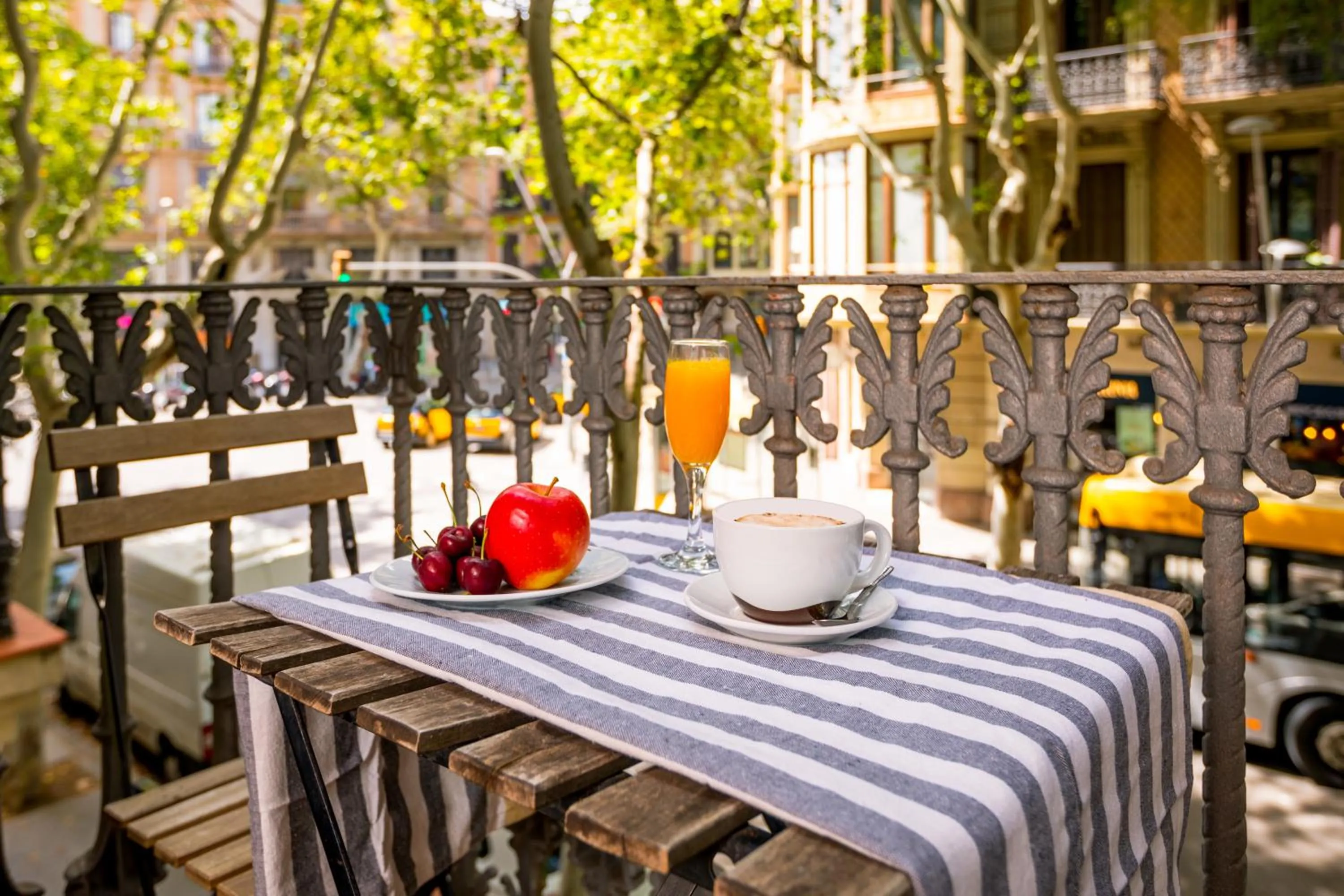 Property building in Mayerling Schumann Barcelona