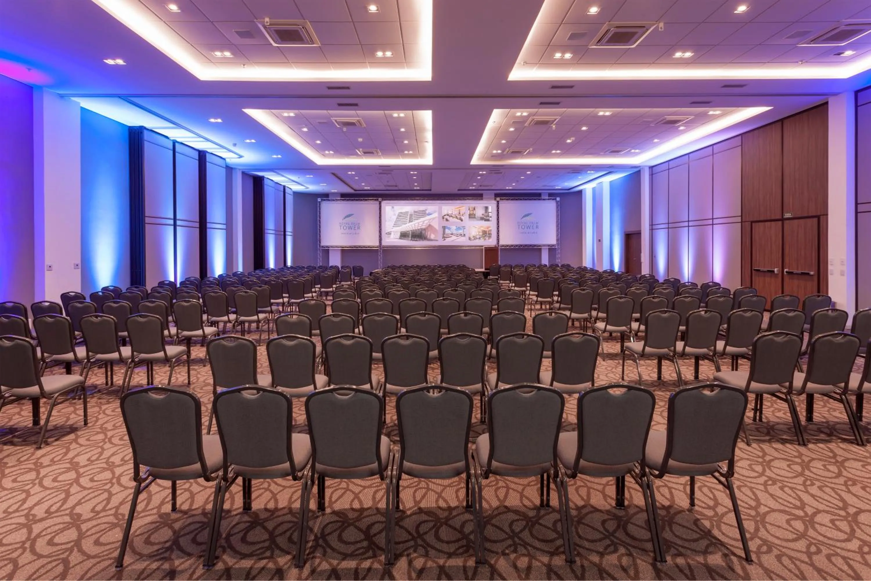 Meeting/conference room in Royal Palm Tower Indaiatuba