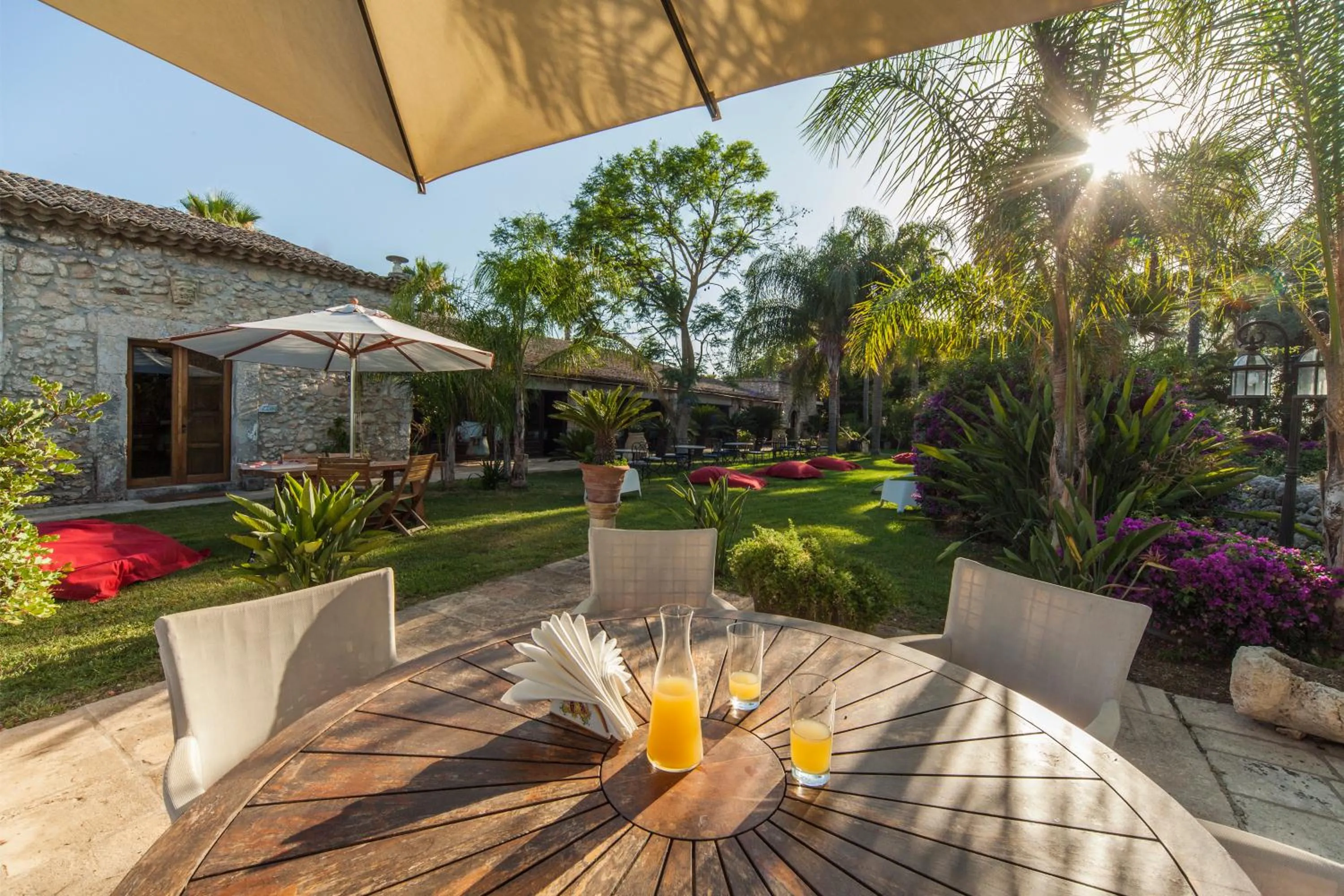 Garden in Villa Dei Papiri Fonte Ciane
