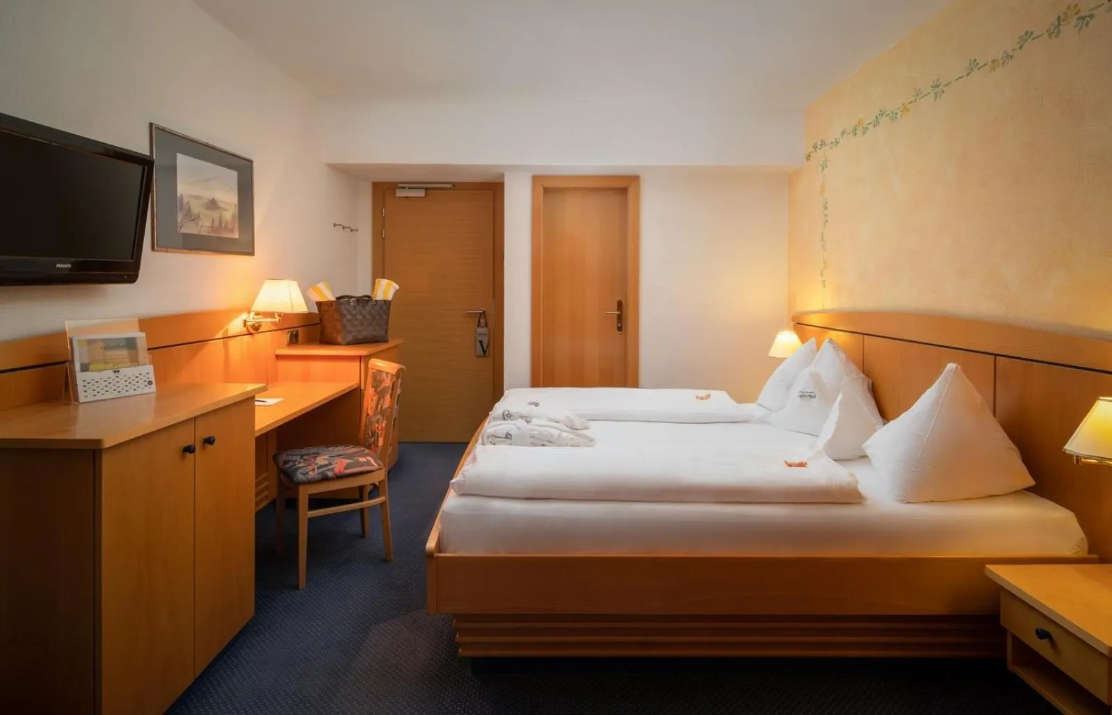 Photo of the whole room, Bed in Hotel Valserhof