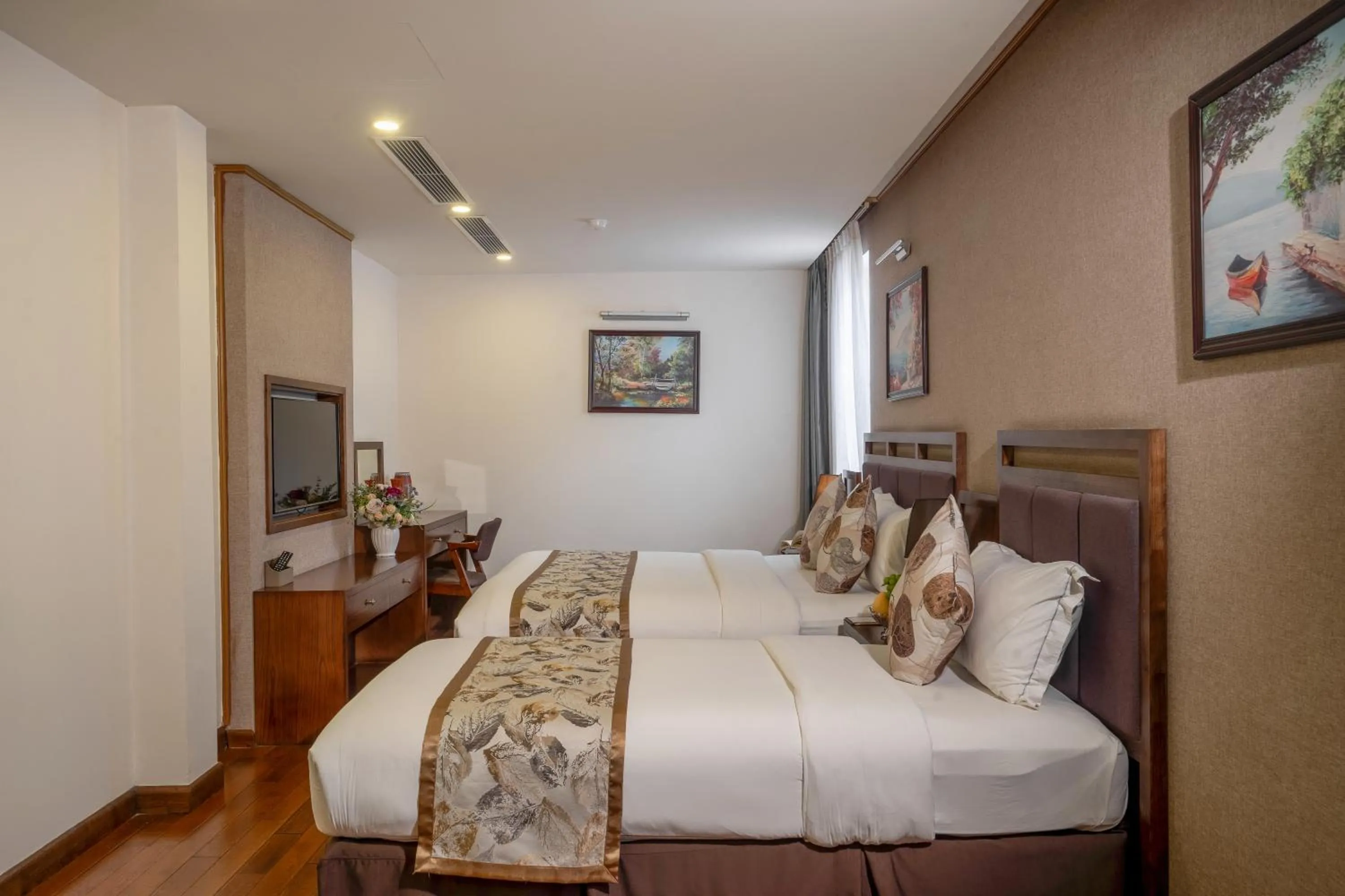 Breakfast, Bed in Canvas Sapa Legend Hotel