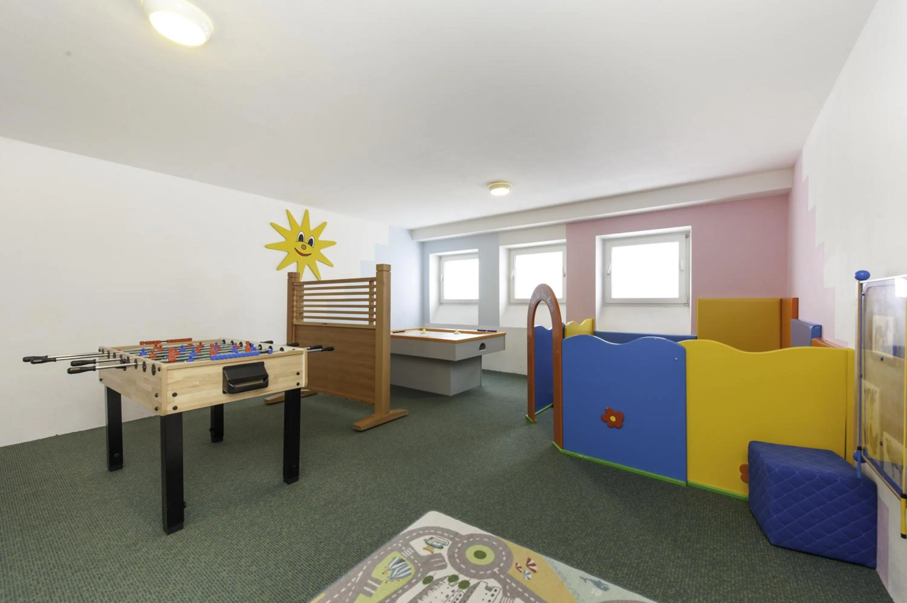 Entertainment, Bed in Hotel Gampen