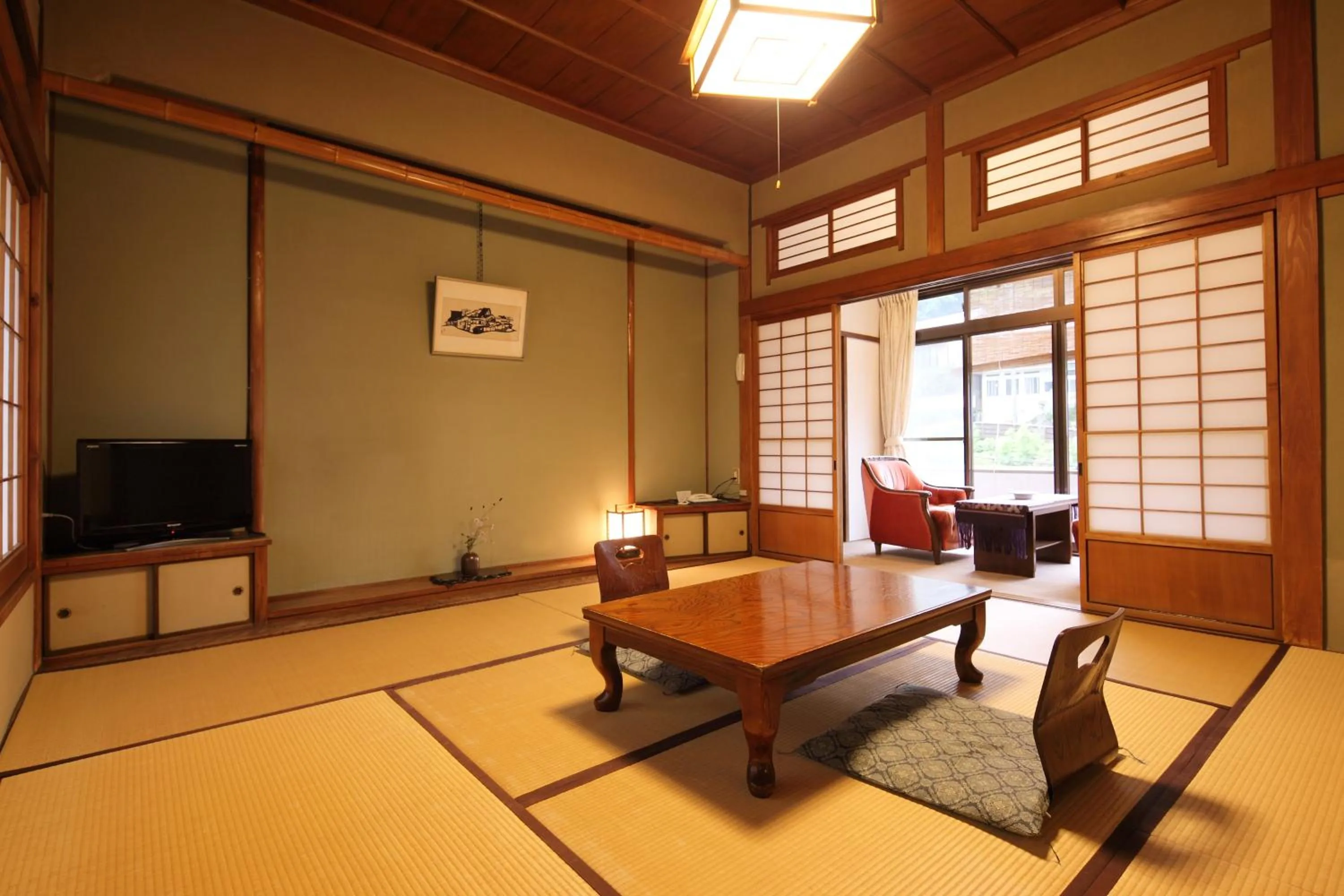 Photo of the whole room in Shimizu Ryokan