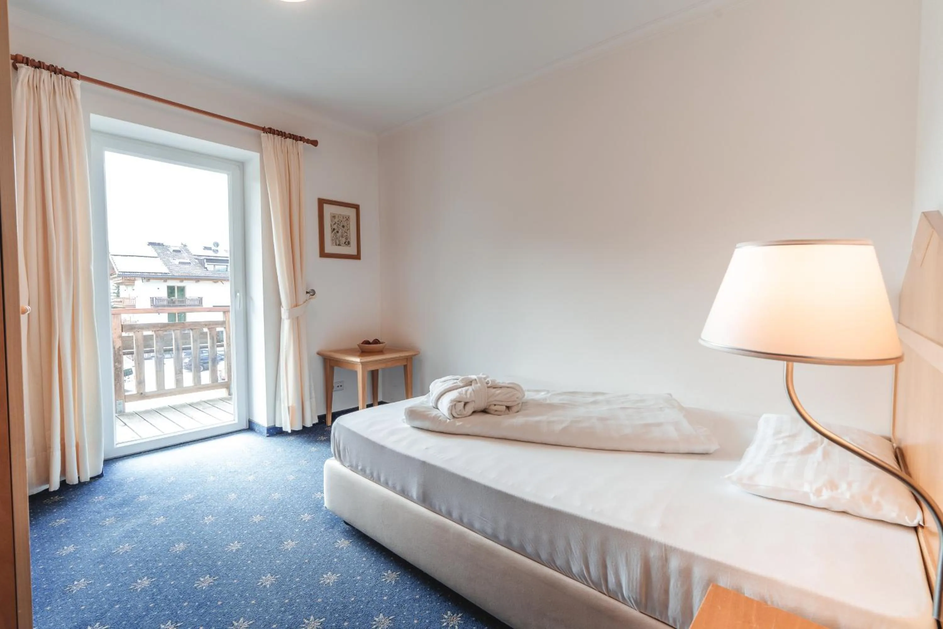 Bedroom, Bed in Hotel Kreuzberg Monte Croce