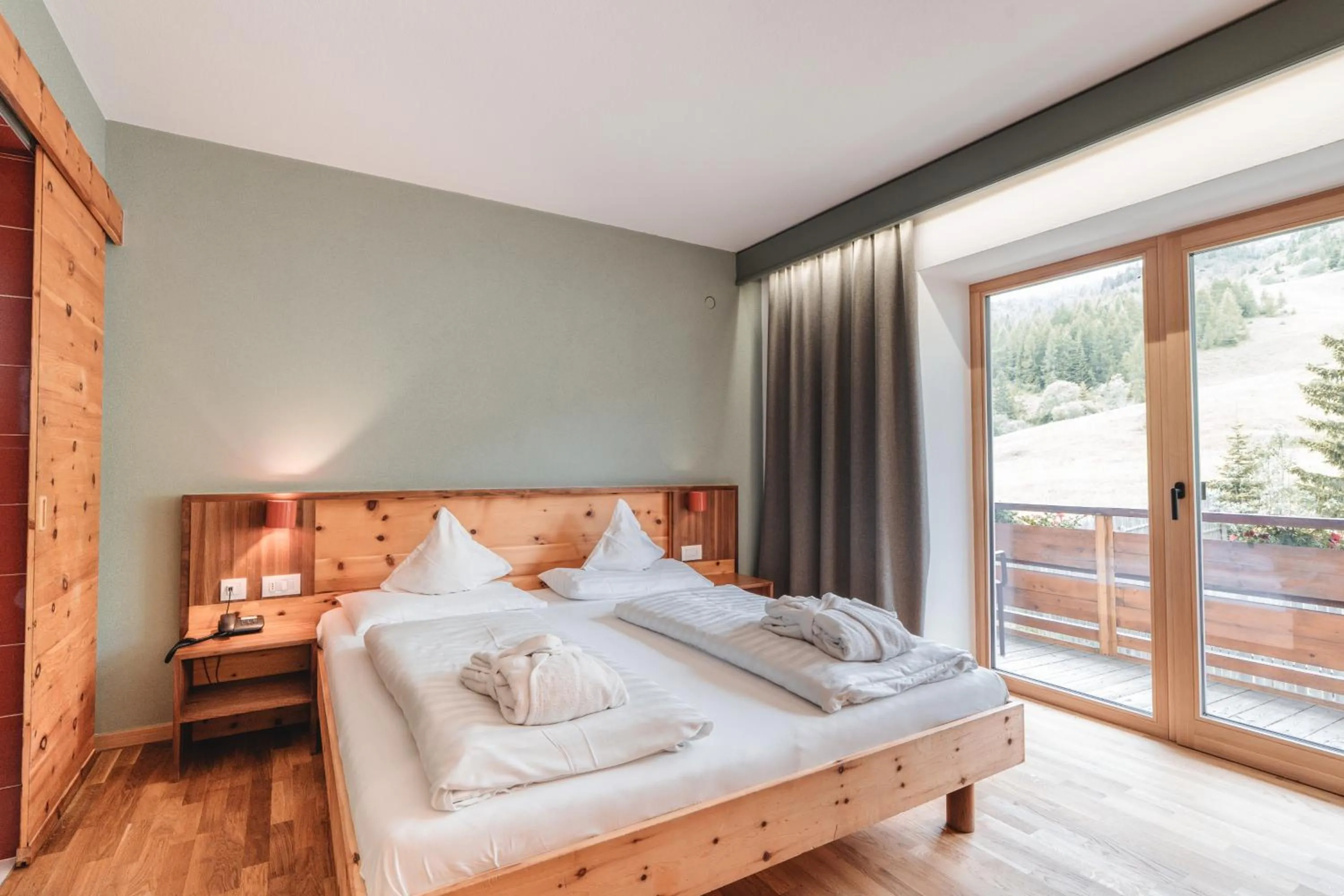 wedding, Bed in Hotel Kreuzberg Monte Croce