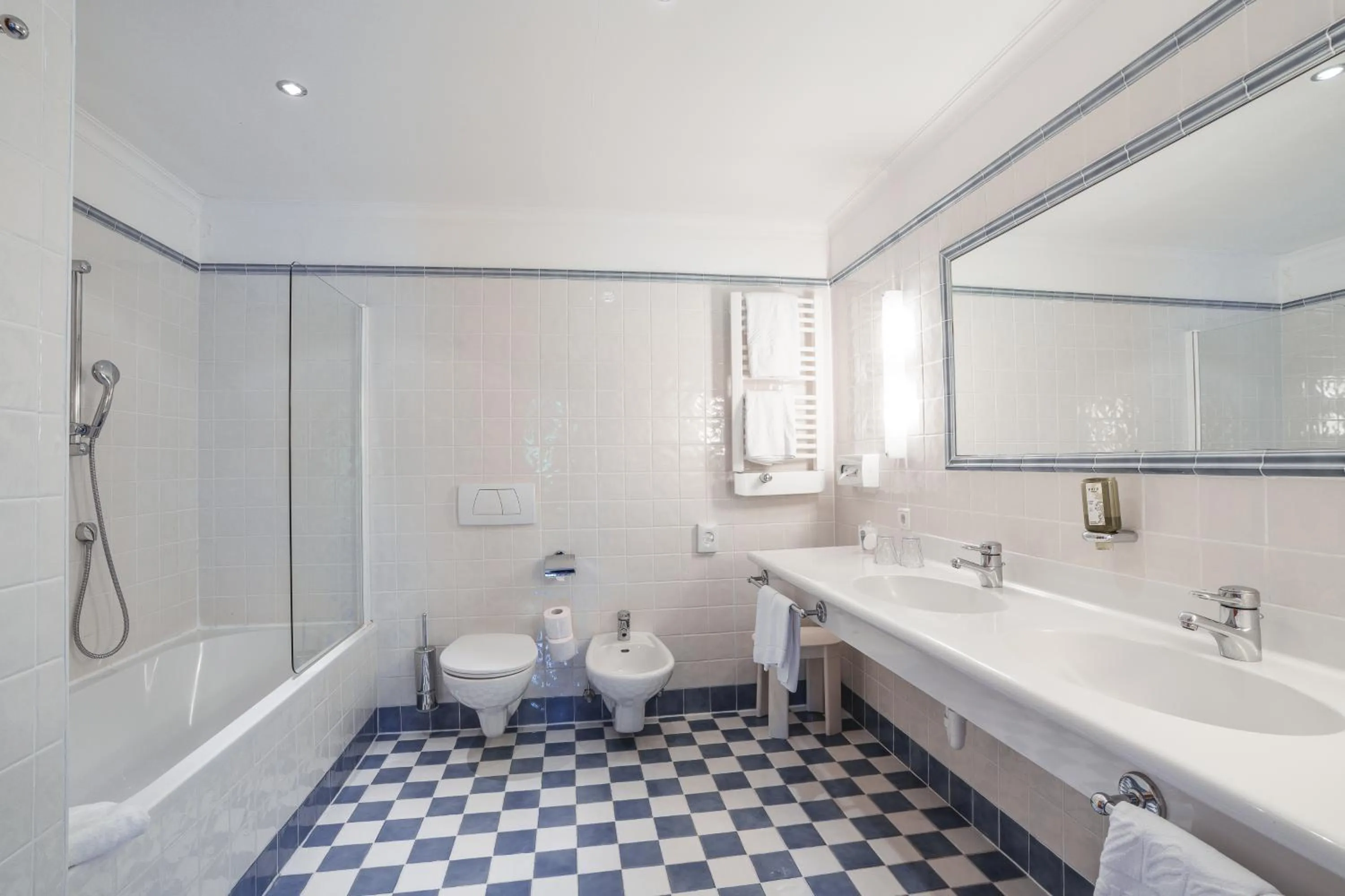 Bathroom in Hotel Kreuzberg Monte Croce