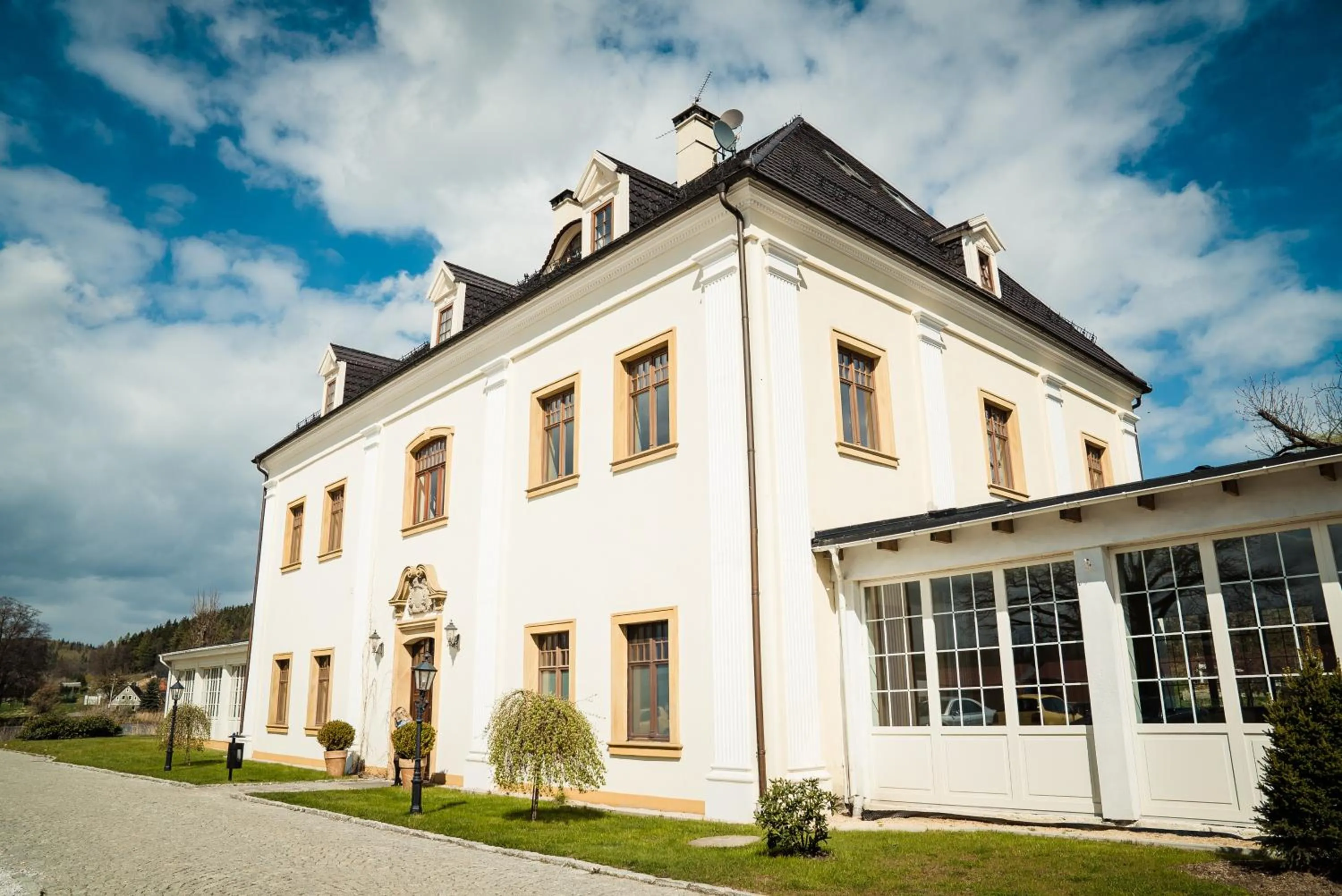 Property building in Pałac na Wodzie Hotel & SPA