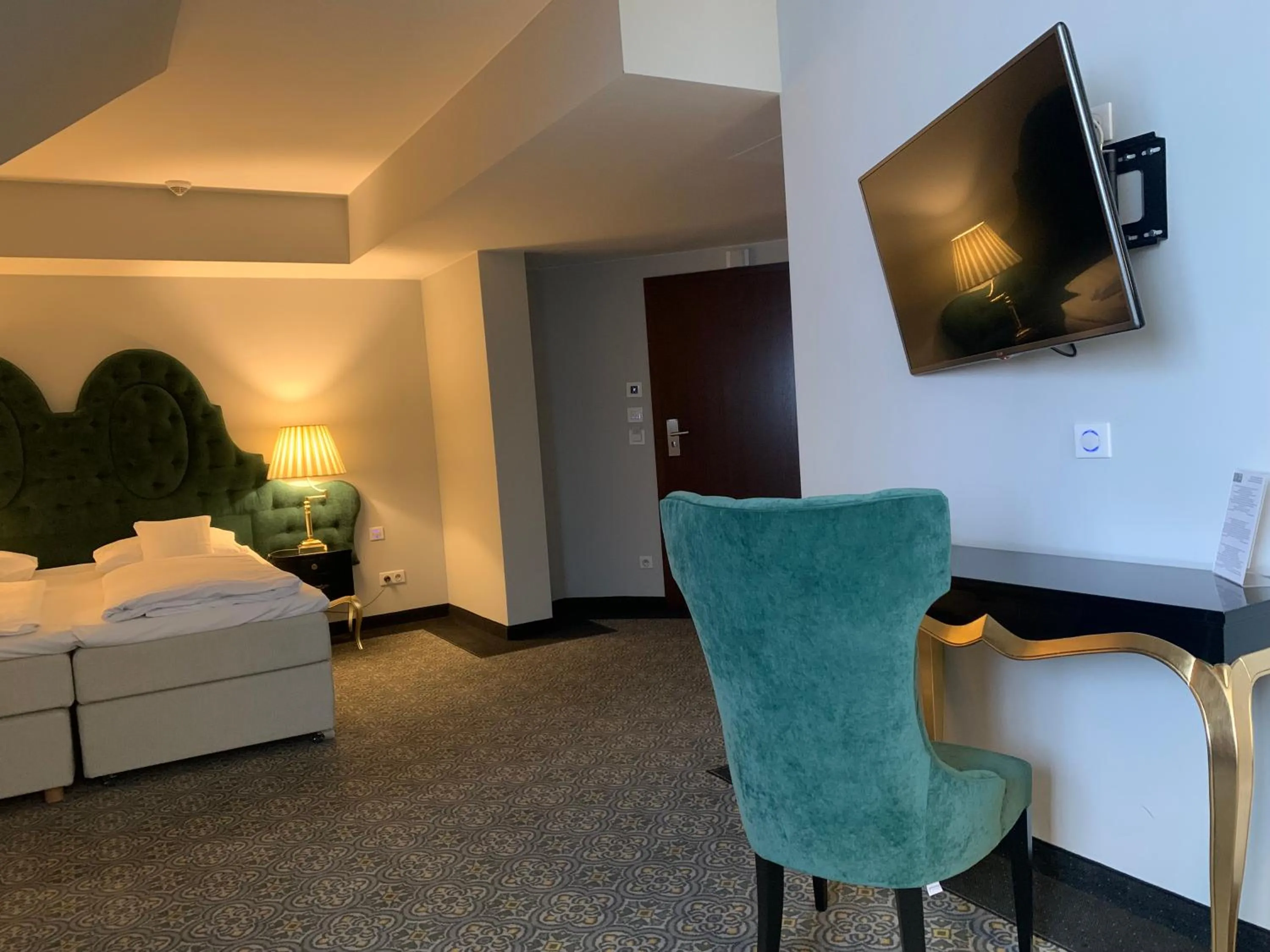 Bed in Pałac na Wodzie Hotel & SPA