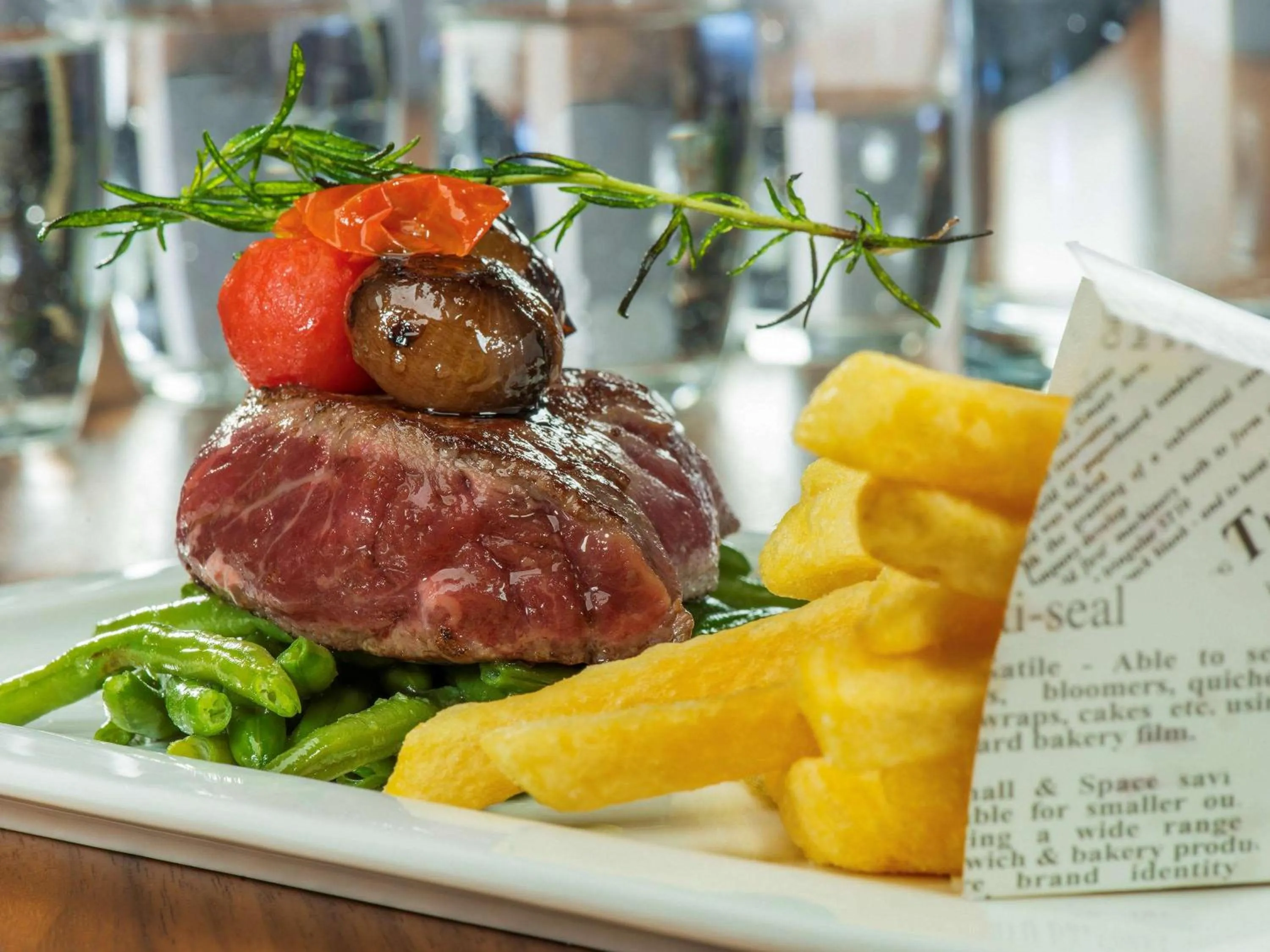 Restaurant/places to eat in Mercure Warszawa Centrum