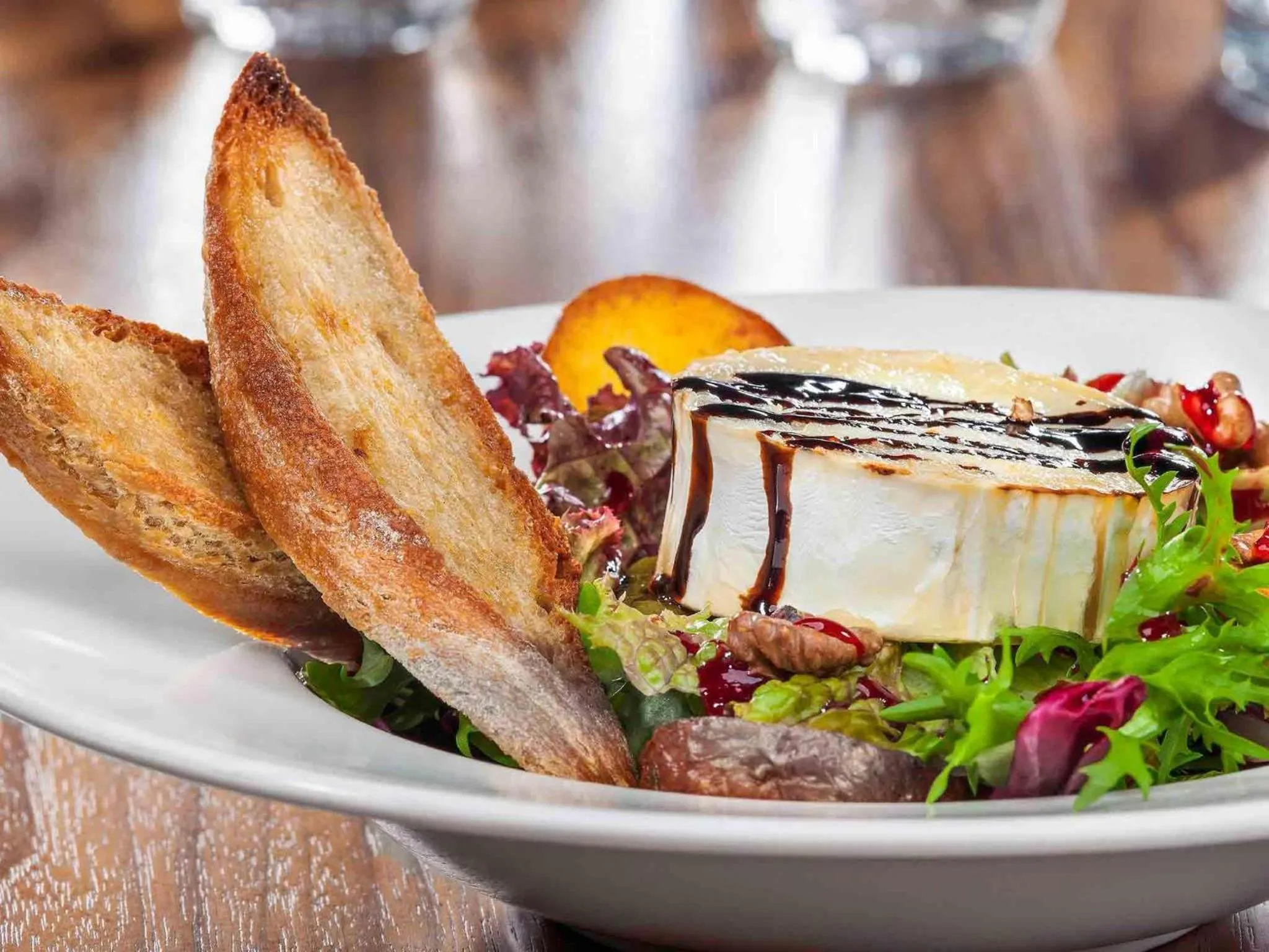 Restaurant/places to eat in Mercure Warszawa Centrum