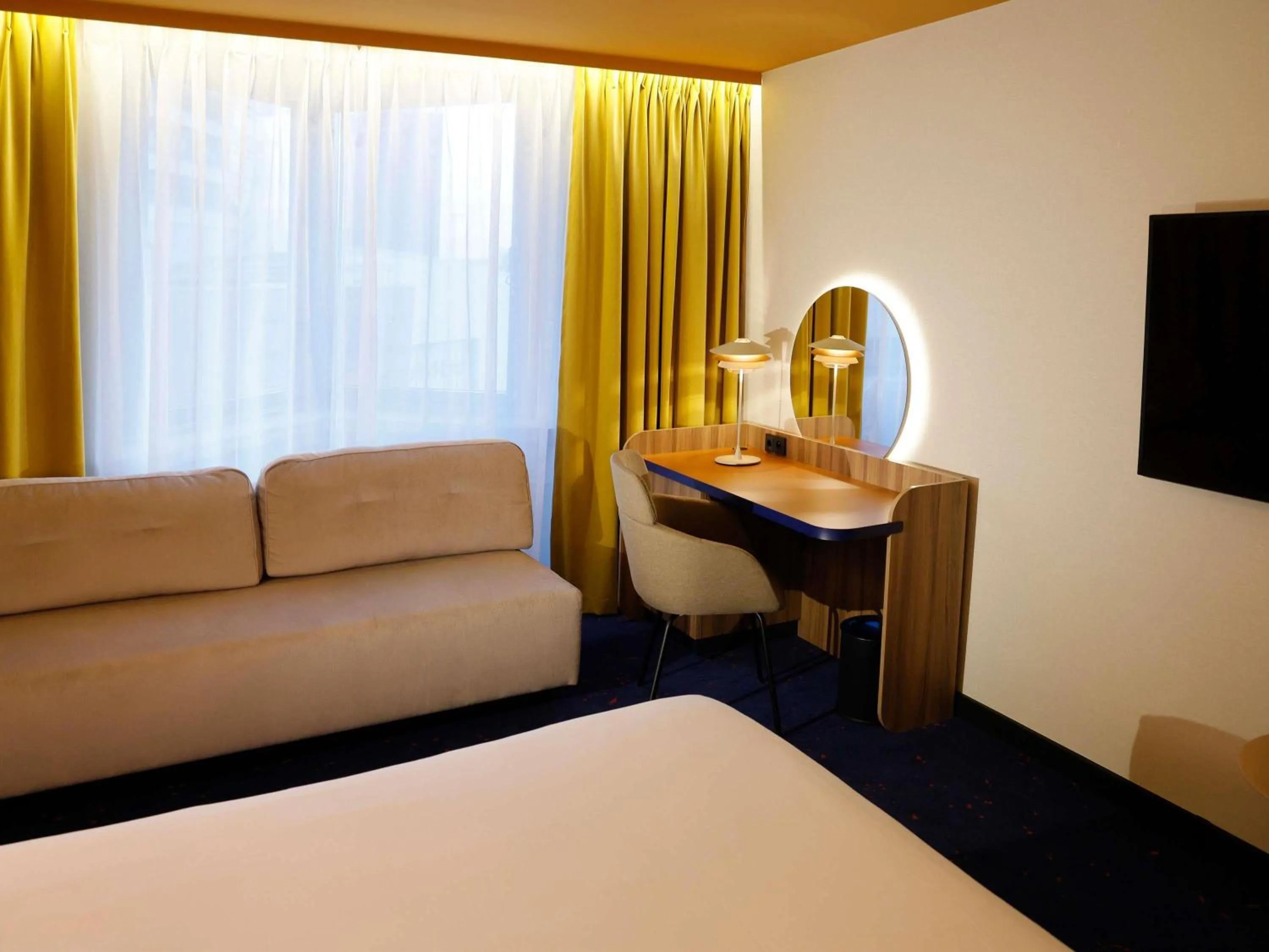 Bedroom, Bed in Mercure Warszawa Centrum