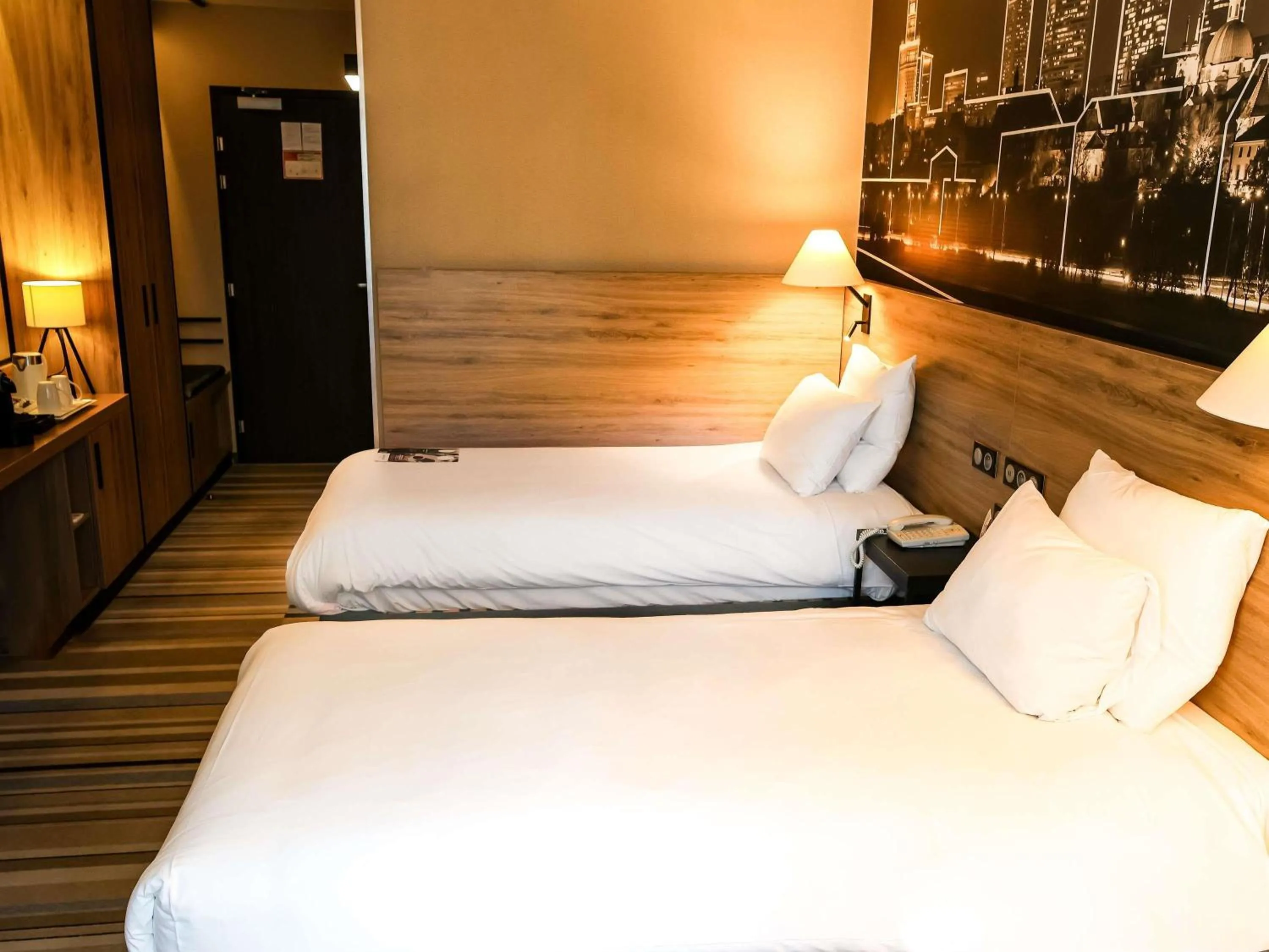 Bedroom, Bed in Mercure Warszawa Centrum