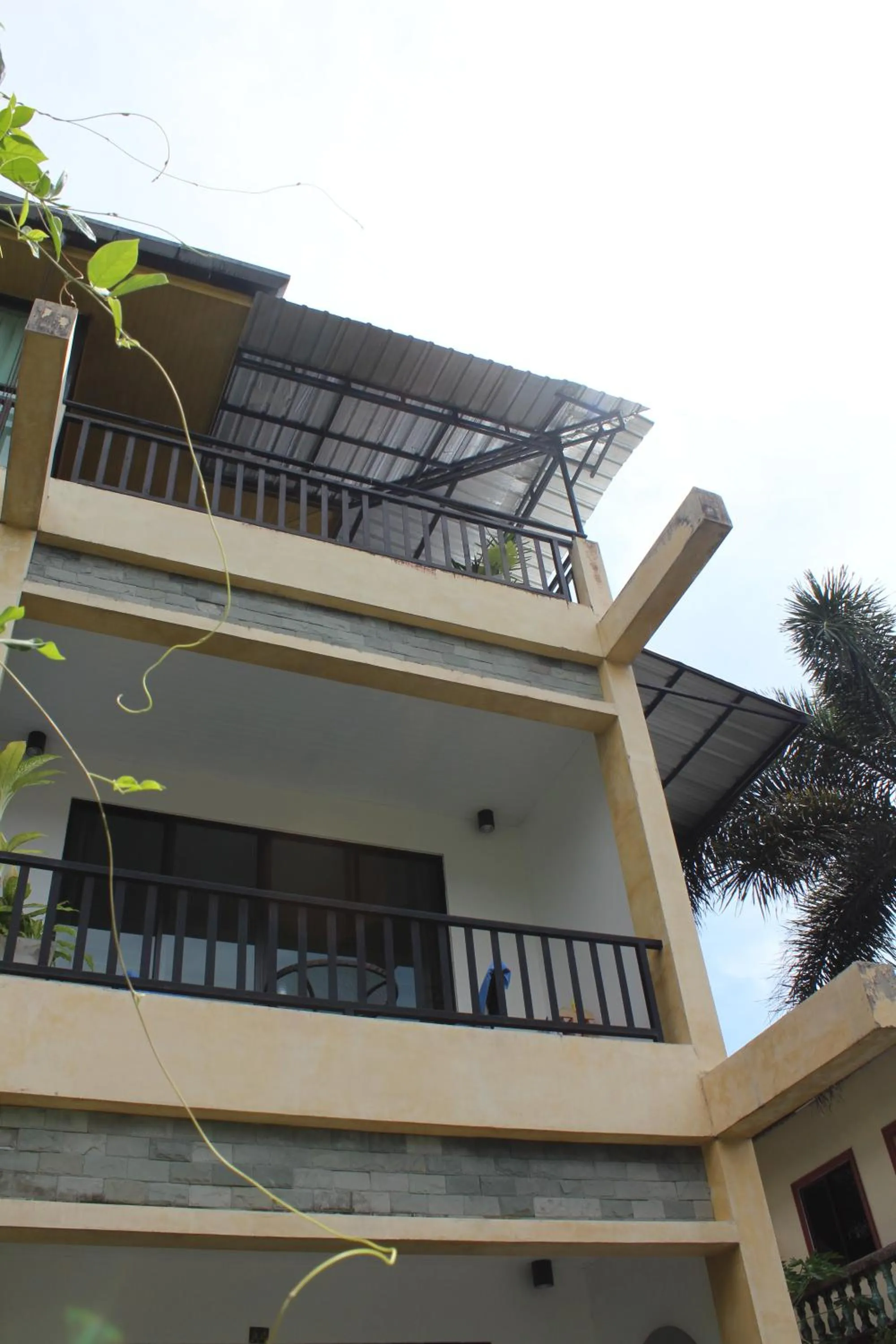 Photo of the whole room in B Happy Resort - SHA ExtraPlus