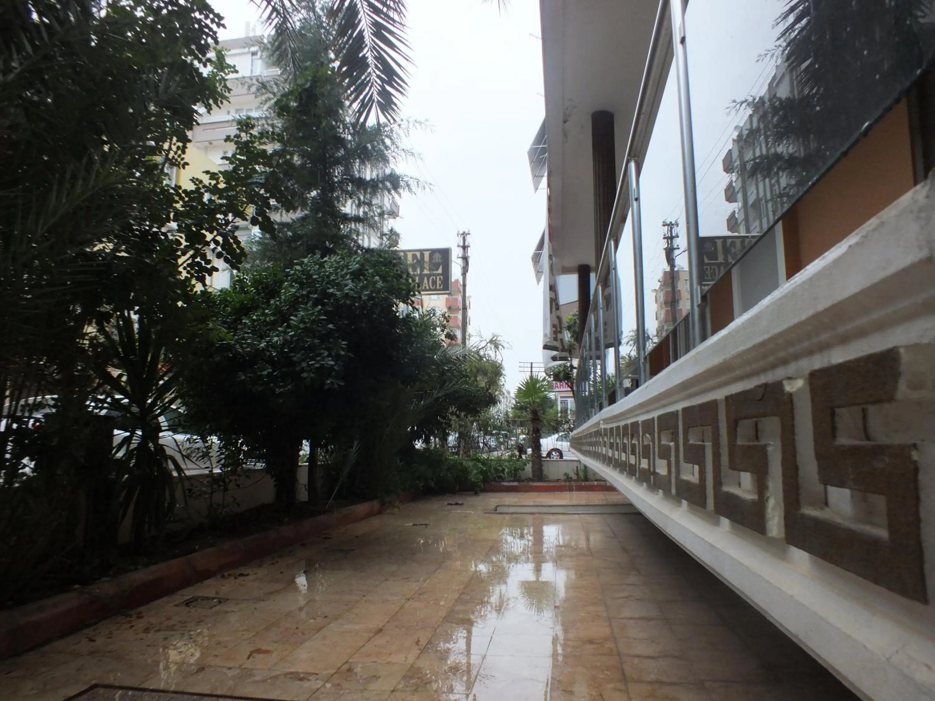 Facade/entrance in Uyar Palace