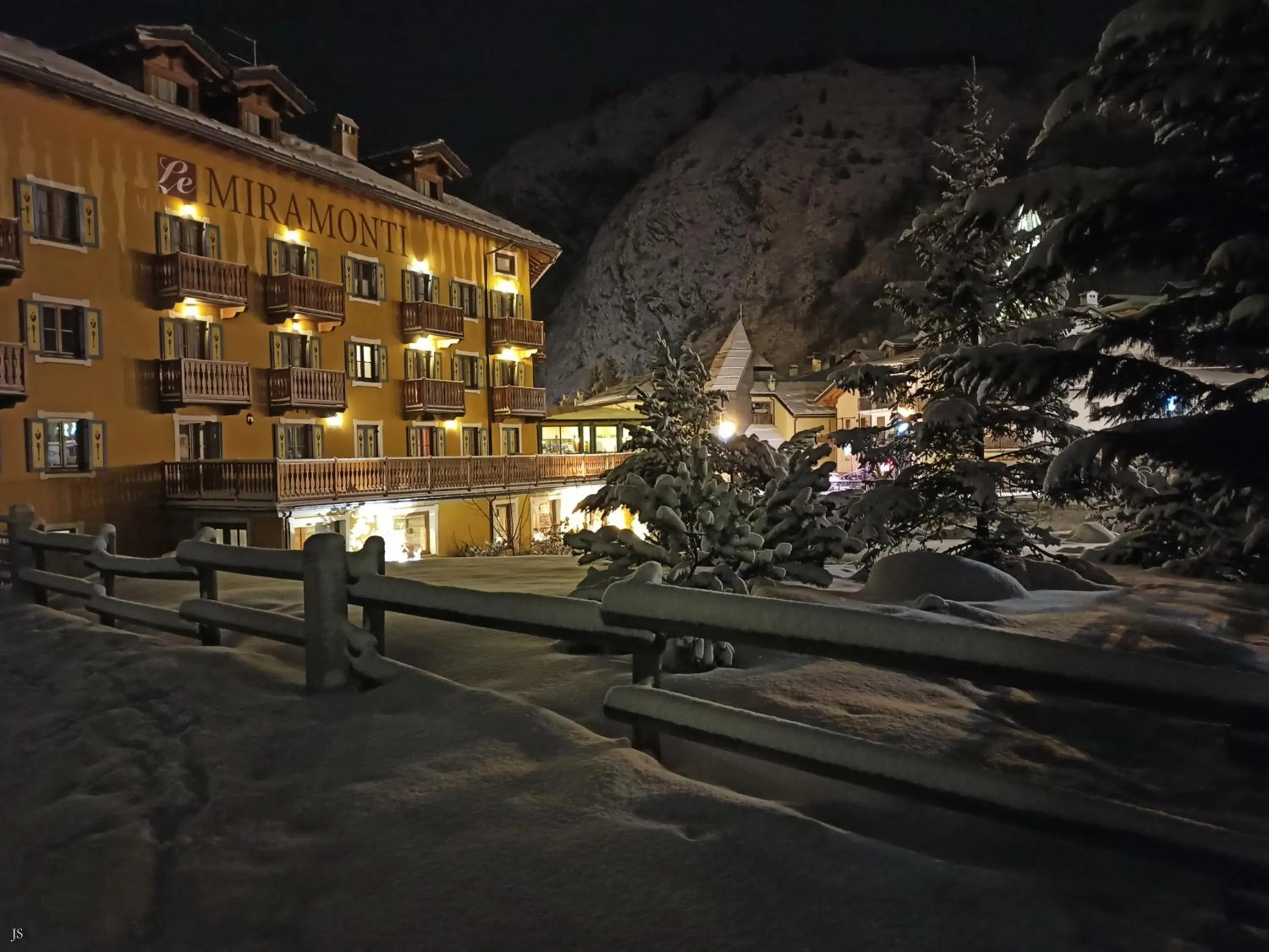 Property building in Le Miramonti Hotel Restaurant & Wellness