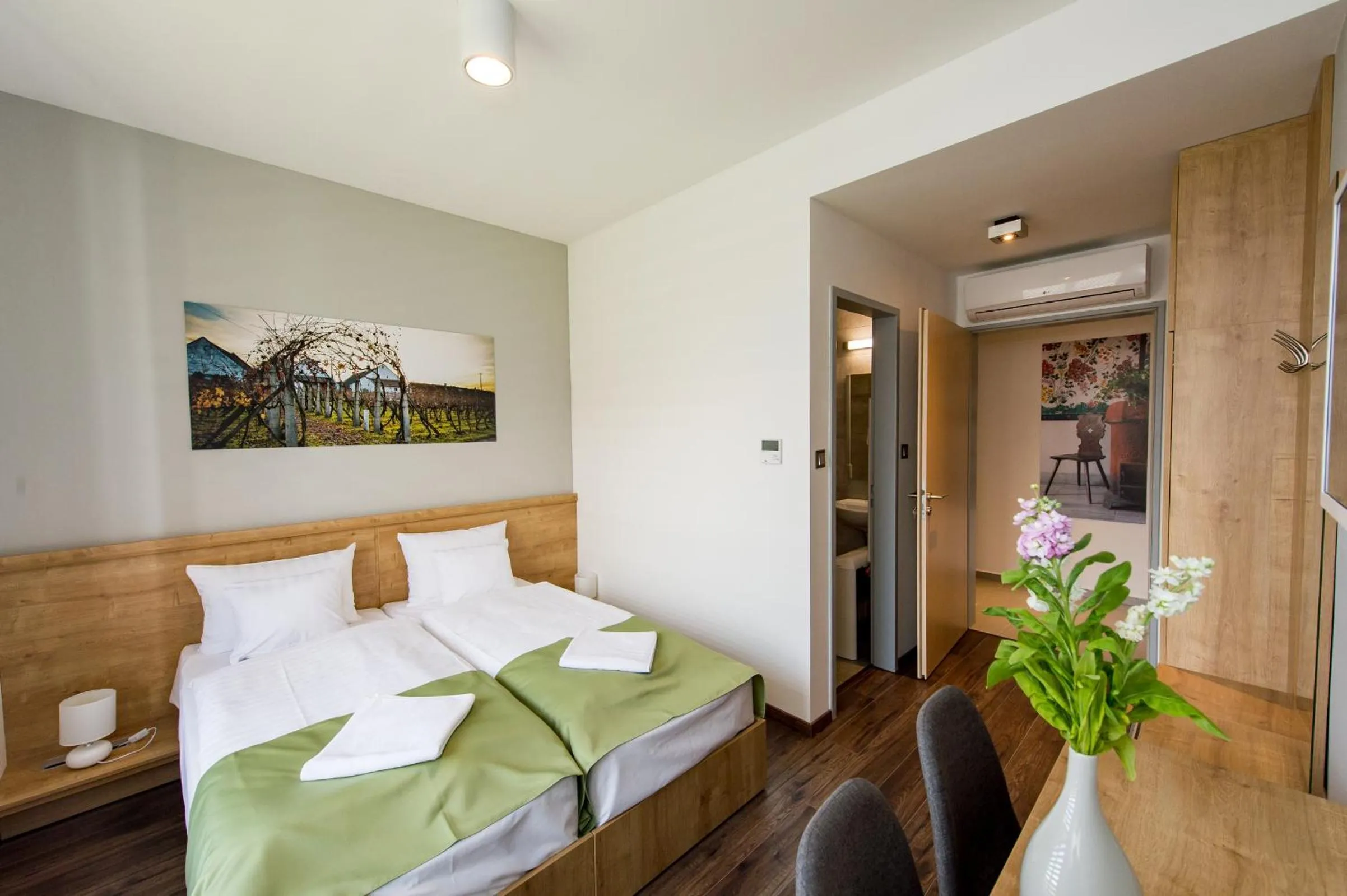 Bedroom, Bed in Pilvax Hotel Kalocsa