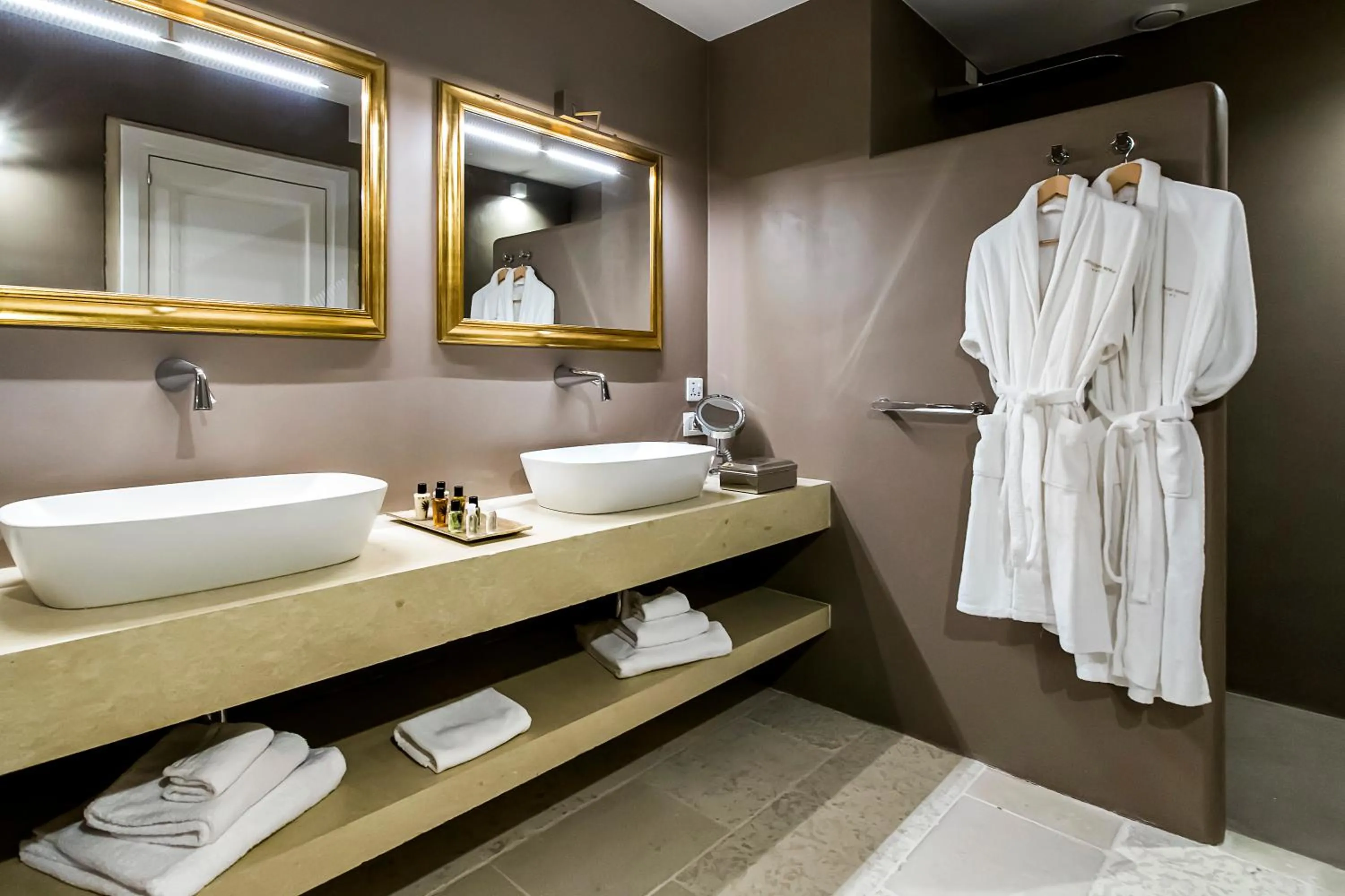 Bathroom in Palazzo Ducale Venturi - Luxury Hotel & Wellness
