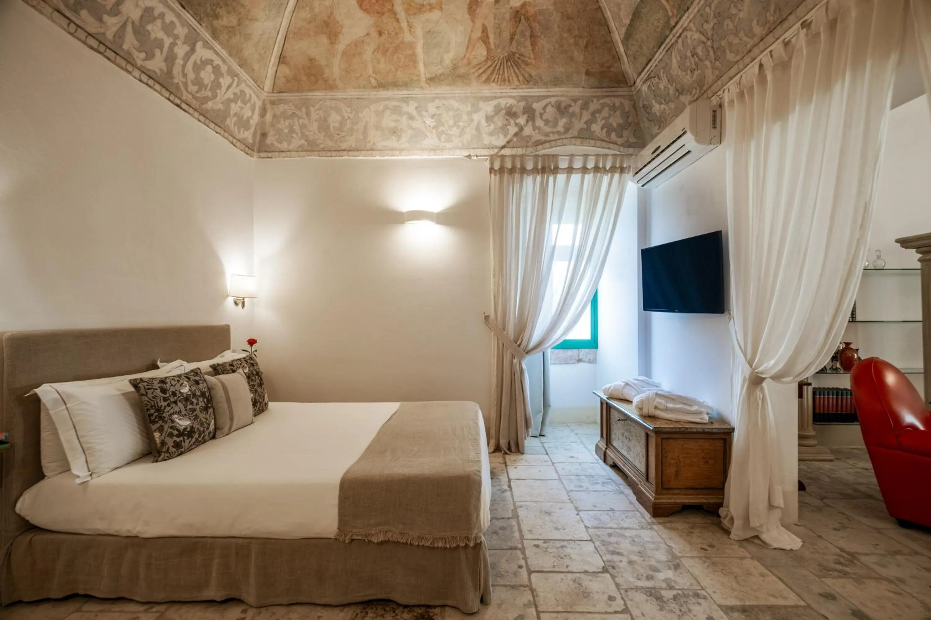 Photo of the whole room, Bed in Palazzo Ducale Venturi - Luxury Hotel & Wellness