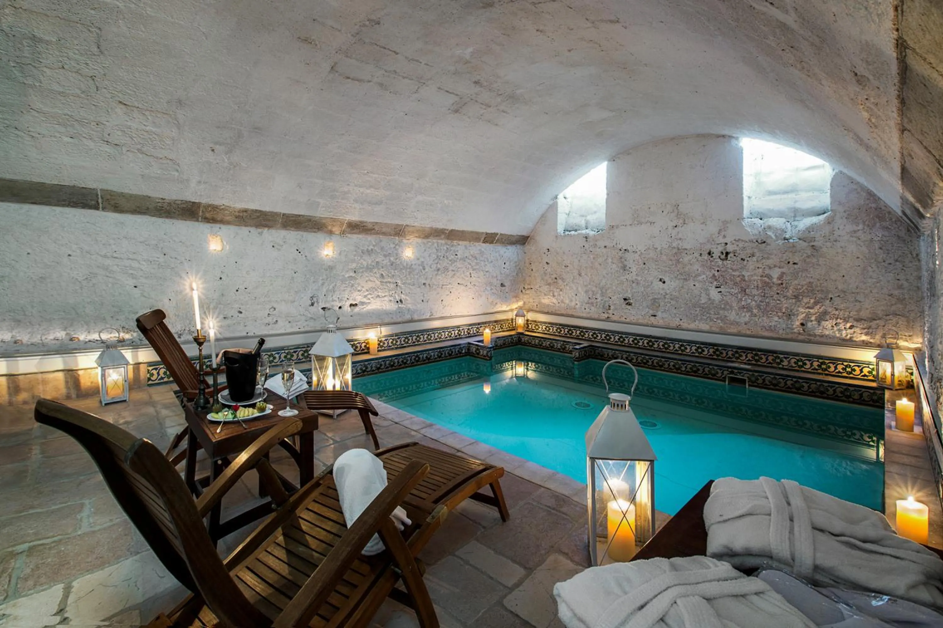 Swimming pool in Palazzo Ducale Venturi - Luxury Hotel & Wellness