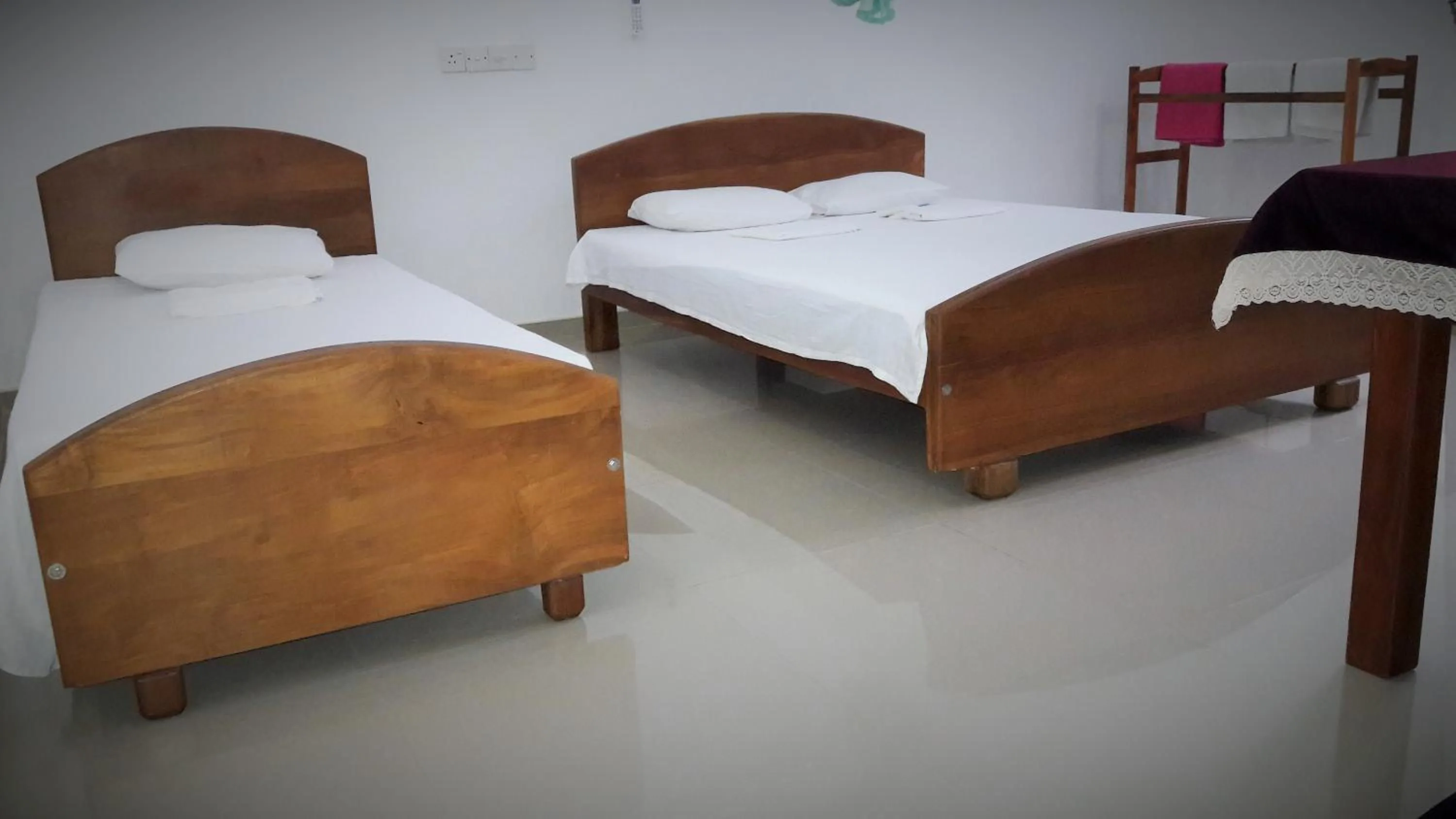 Triple Room with Private Bathroom - single occupancy in Rooms 154/14