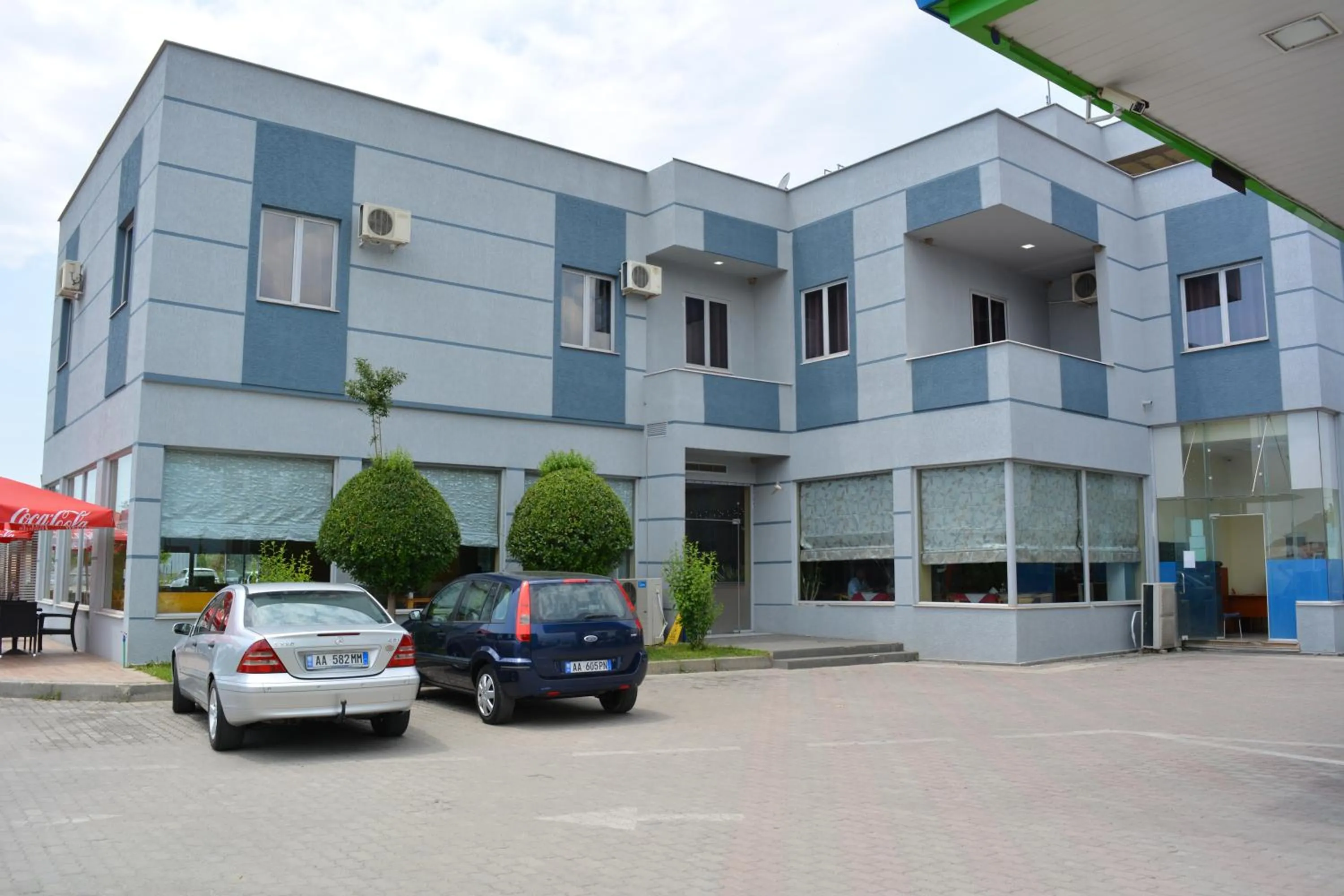 Facade/entrance in Hotel Alpet
