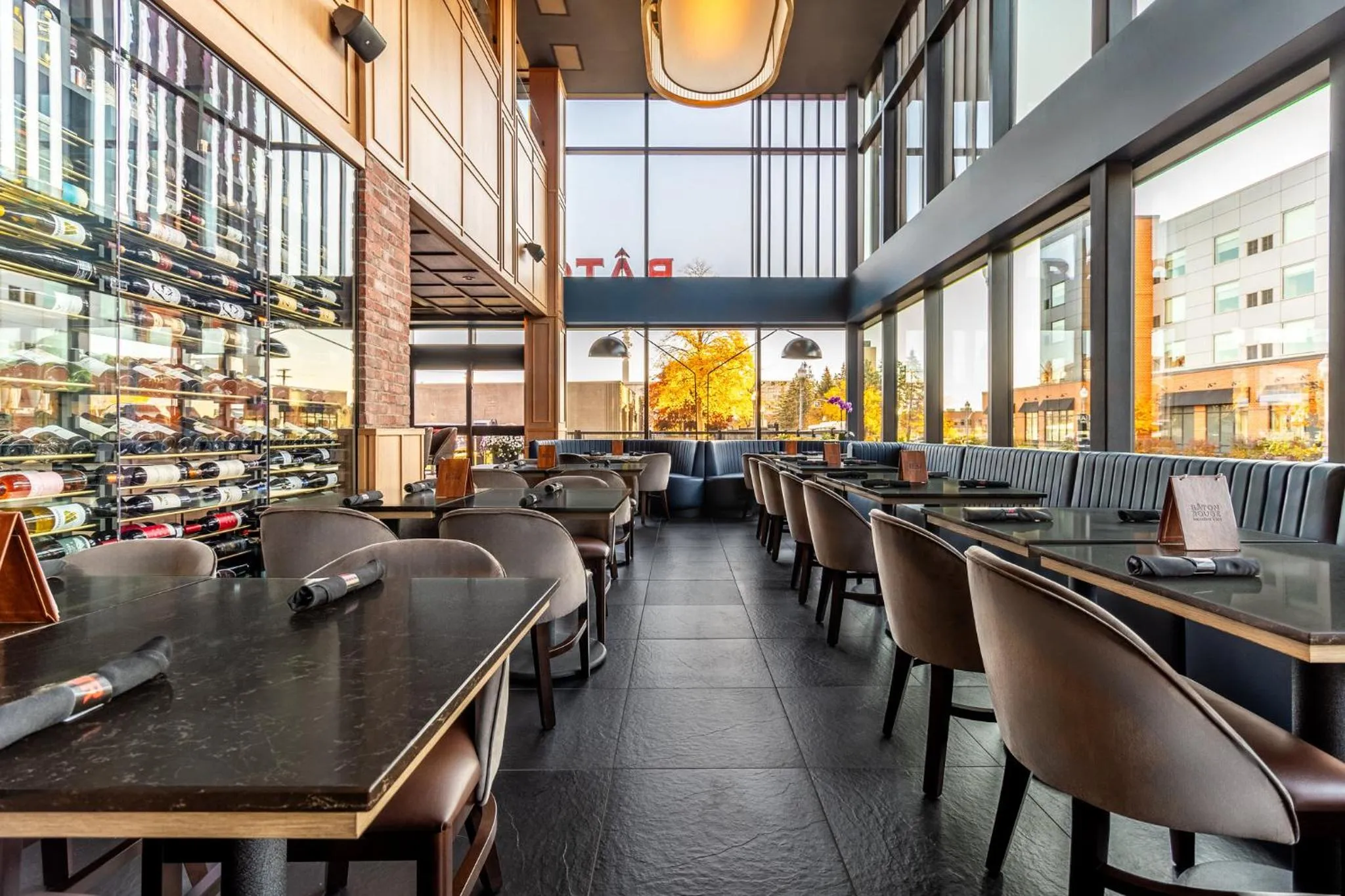 Restaurant/places to eat in Crowne Plaza Hotel Moncton Downtown by IHG