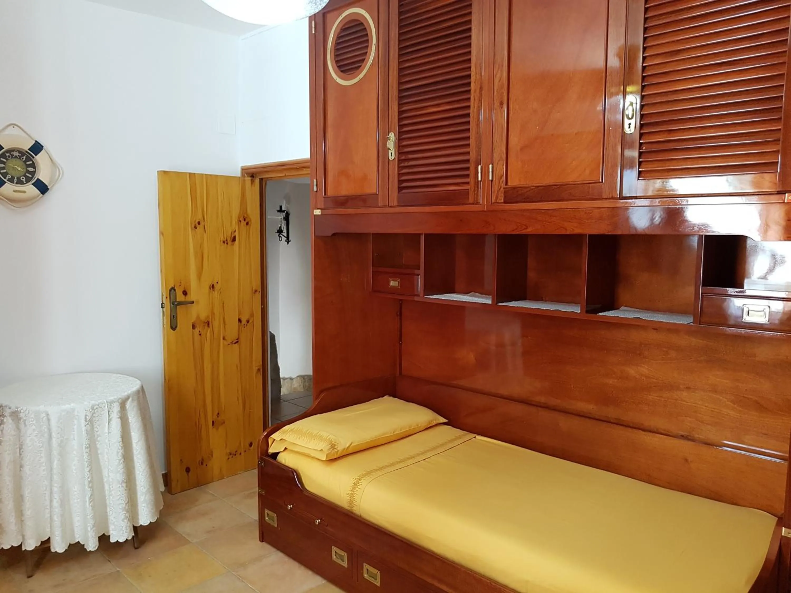 children in B&B Prestige