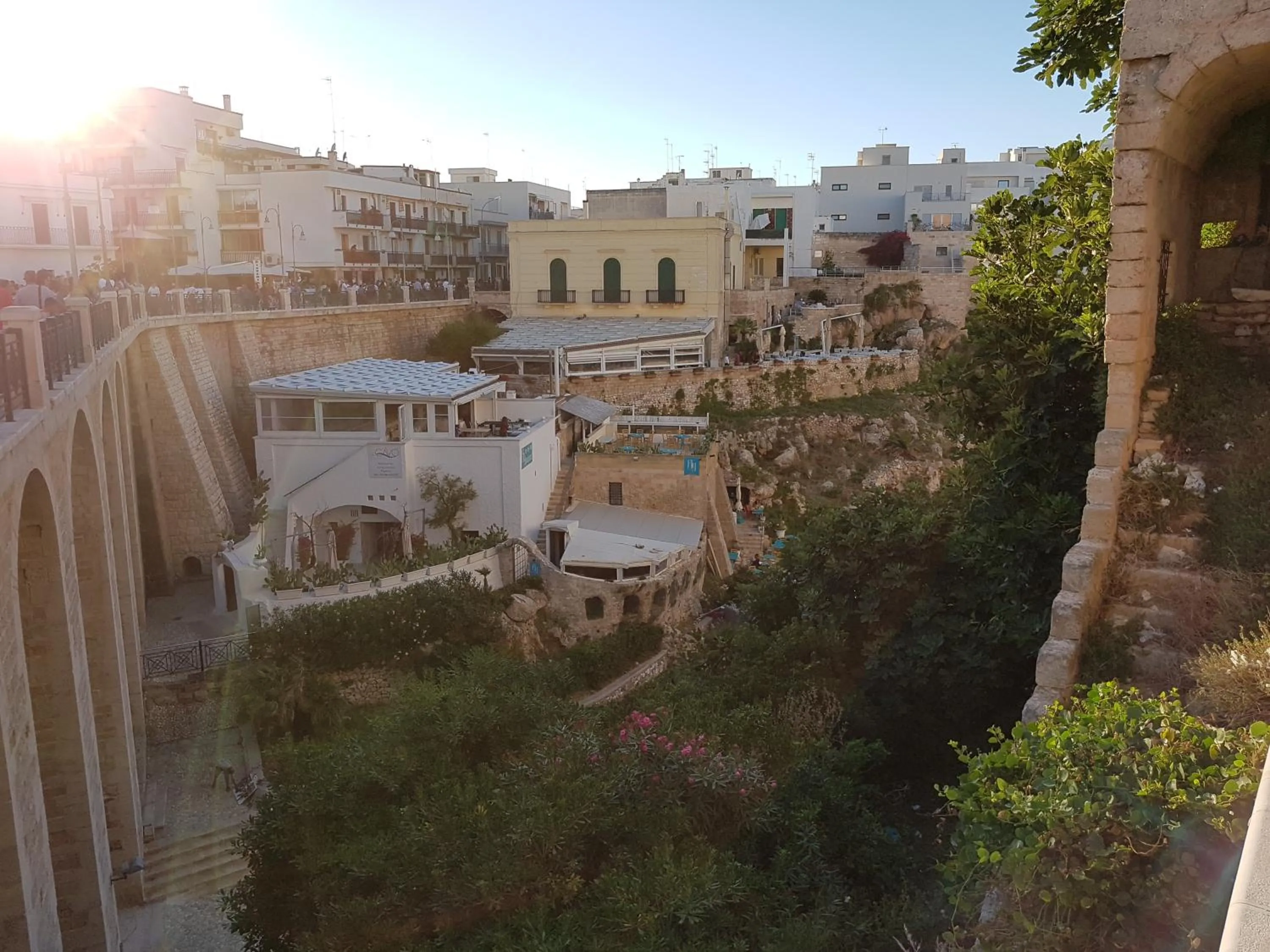 Restaurant/places to eat in B&B Prestige