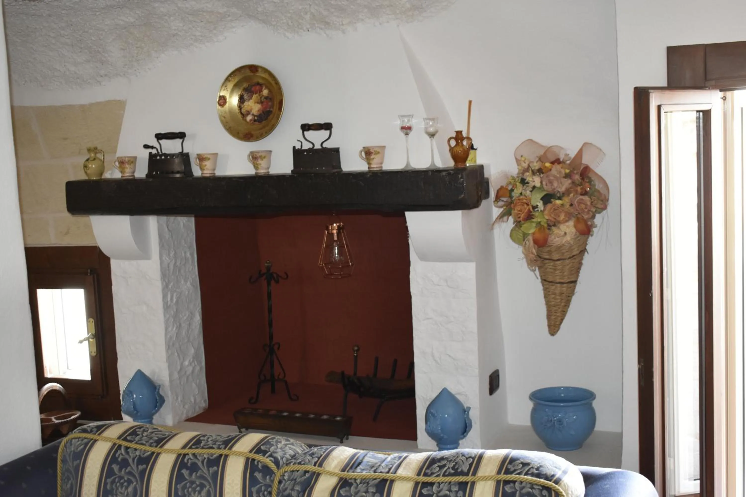 Living room, Bed in B&B Prestige