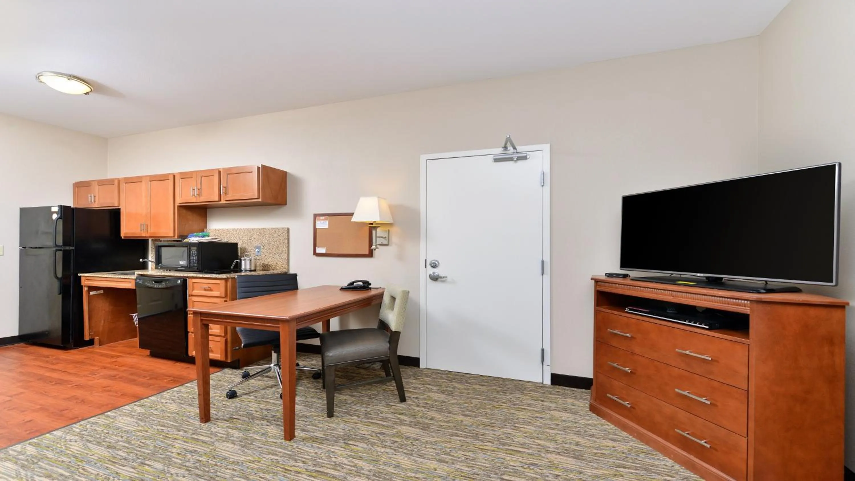 Photo of the whole room in Candlewood Suites Athens by IHG