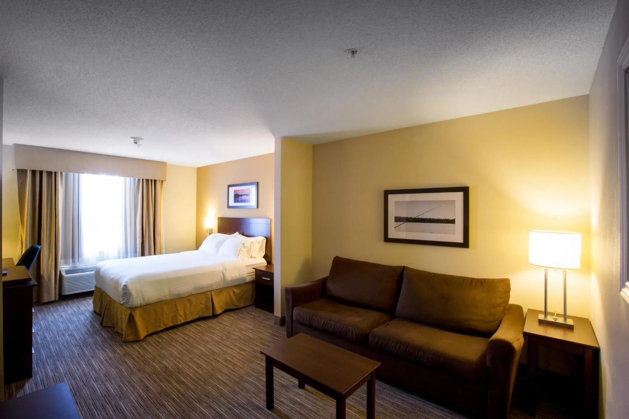 Photo of the whole room, Bed in Holiday Inn Express Stellarton-New Glasgow by IHG
