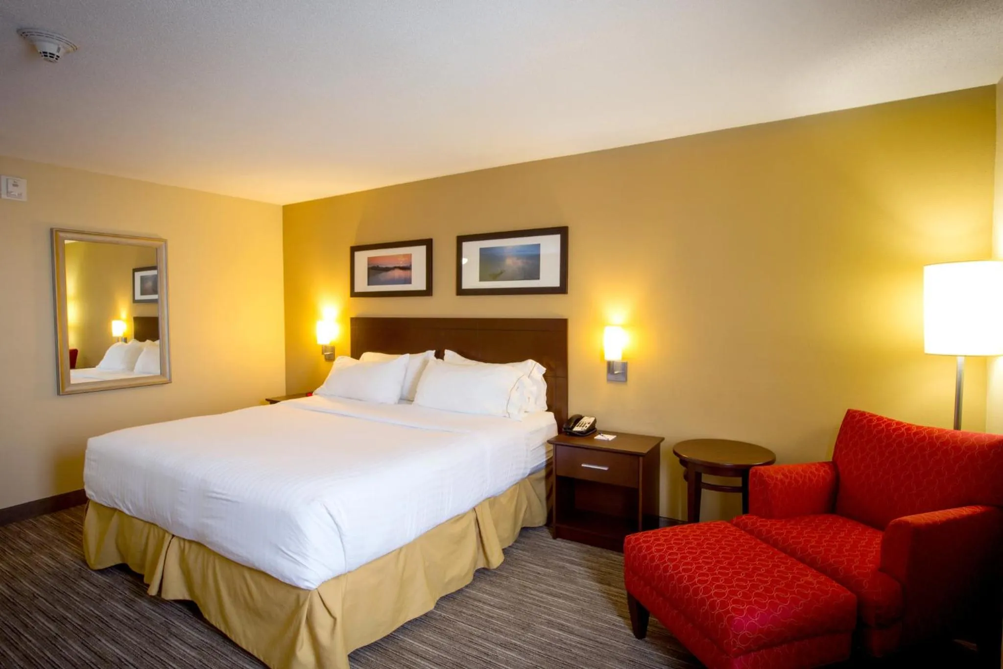 Photo of the whole room, Bed in Holiday Inn Express Stellarton-New Glasgow by IHG