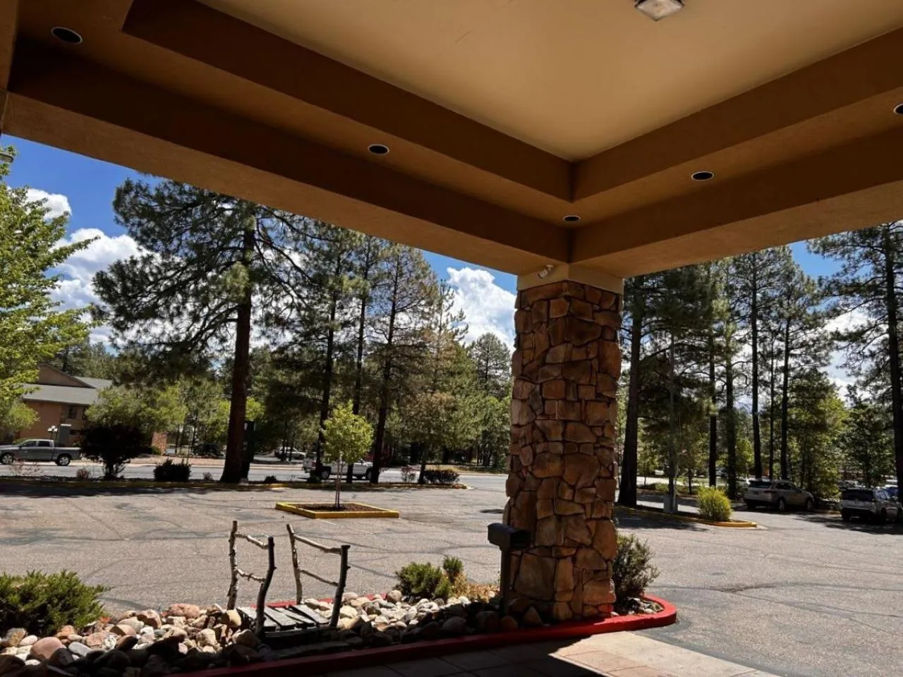 Parking in GreenTree Inn & Suites Pinetop