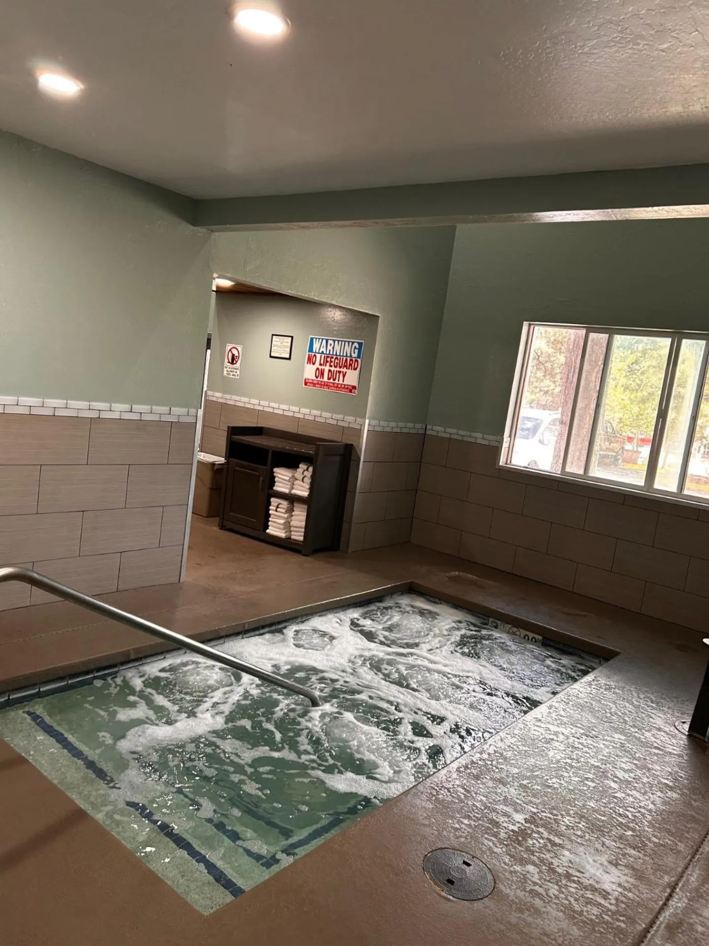 Swimming pool in GreenTree Inn & Suites Pinetop