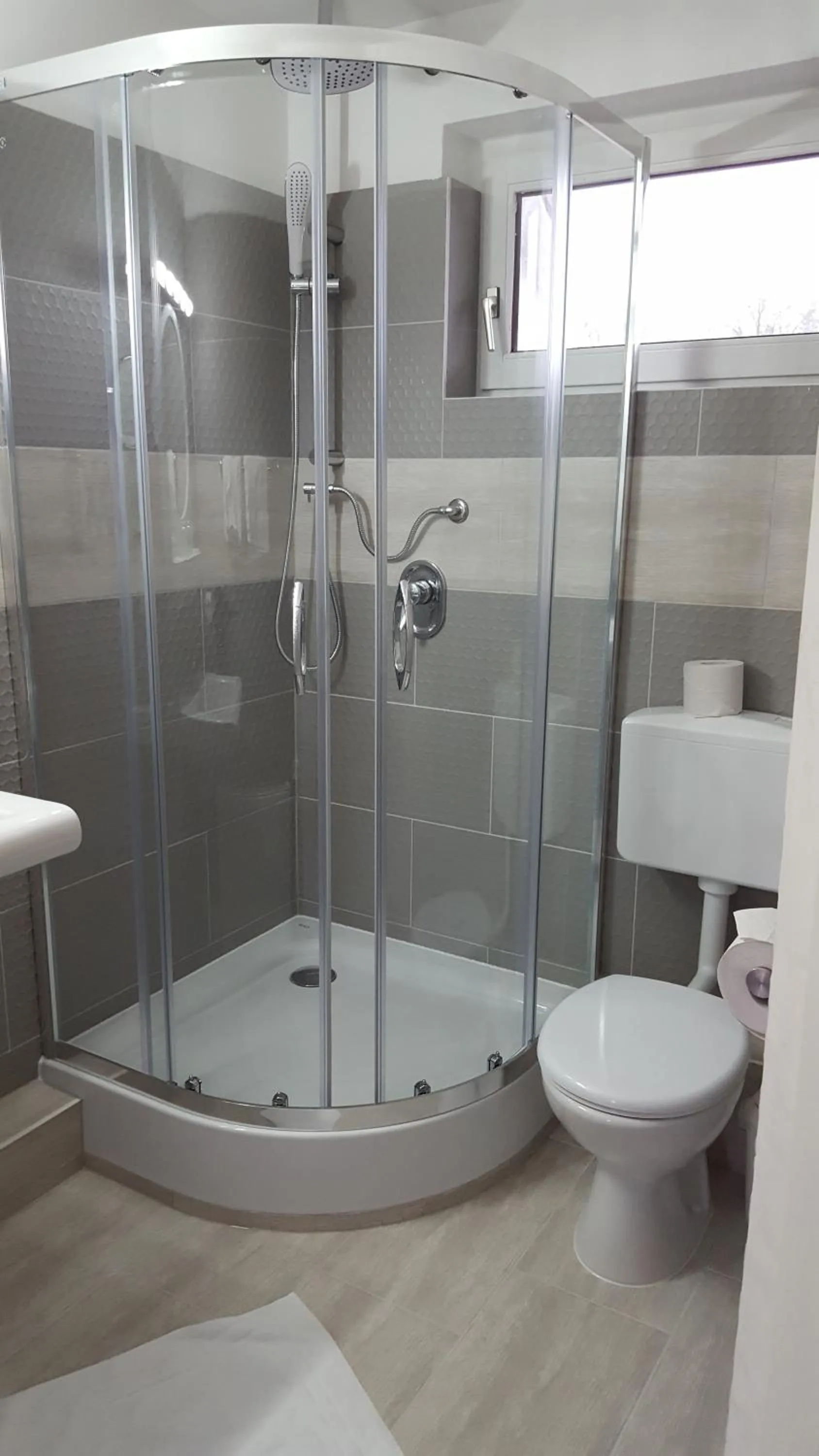 Shower in Hof von Oldenburg