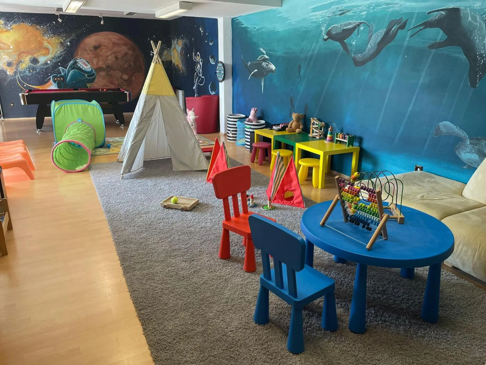 Game Room in Hof von Oldenburg